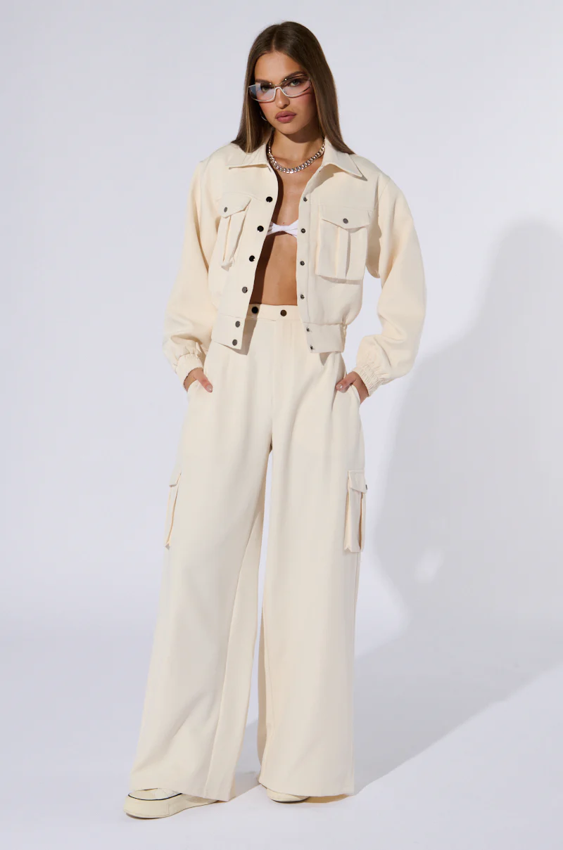 BUTTERCUP CARGO BOMBER - Image 9