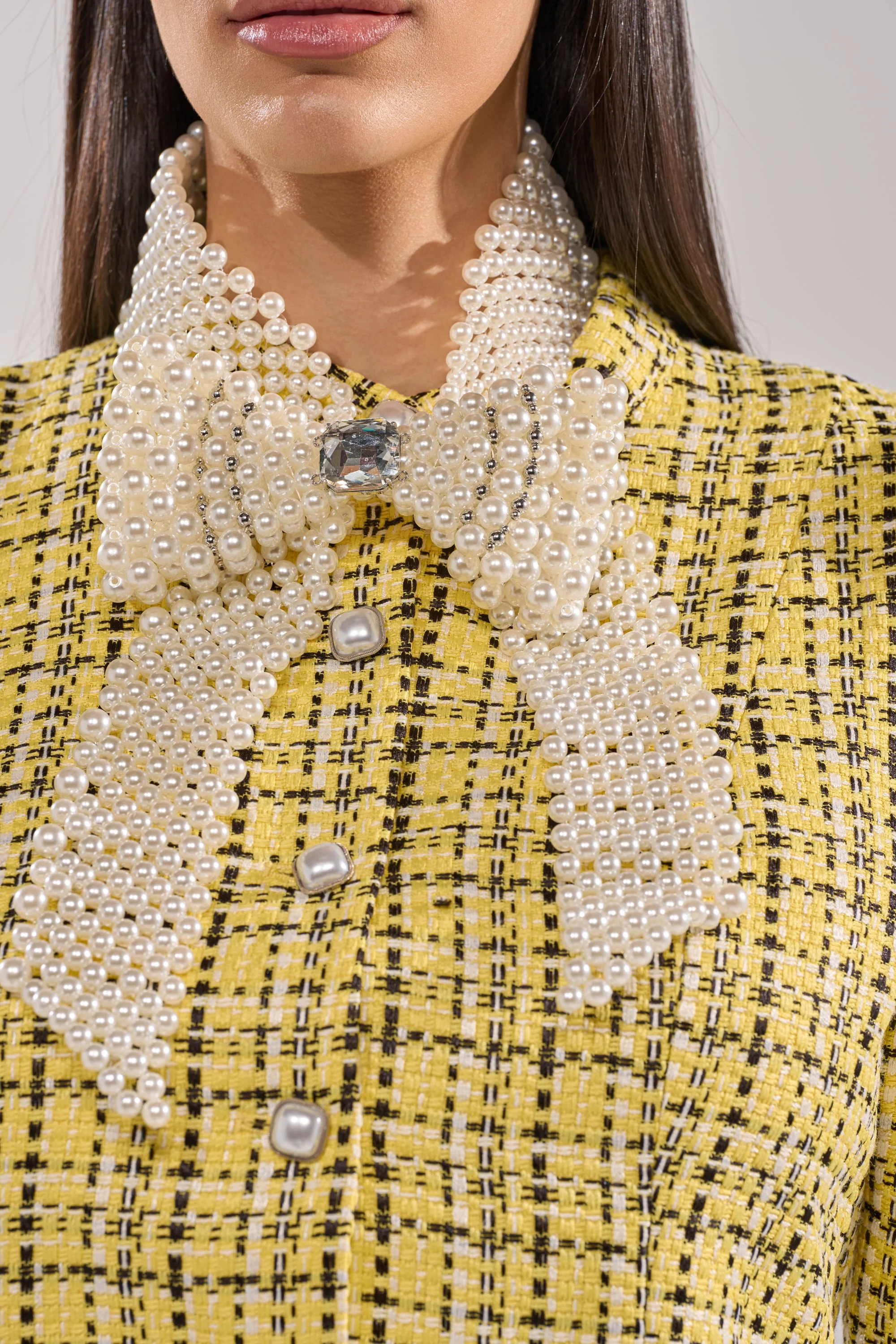 BUTTONED UP PEARL COLLAR - Image 2