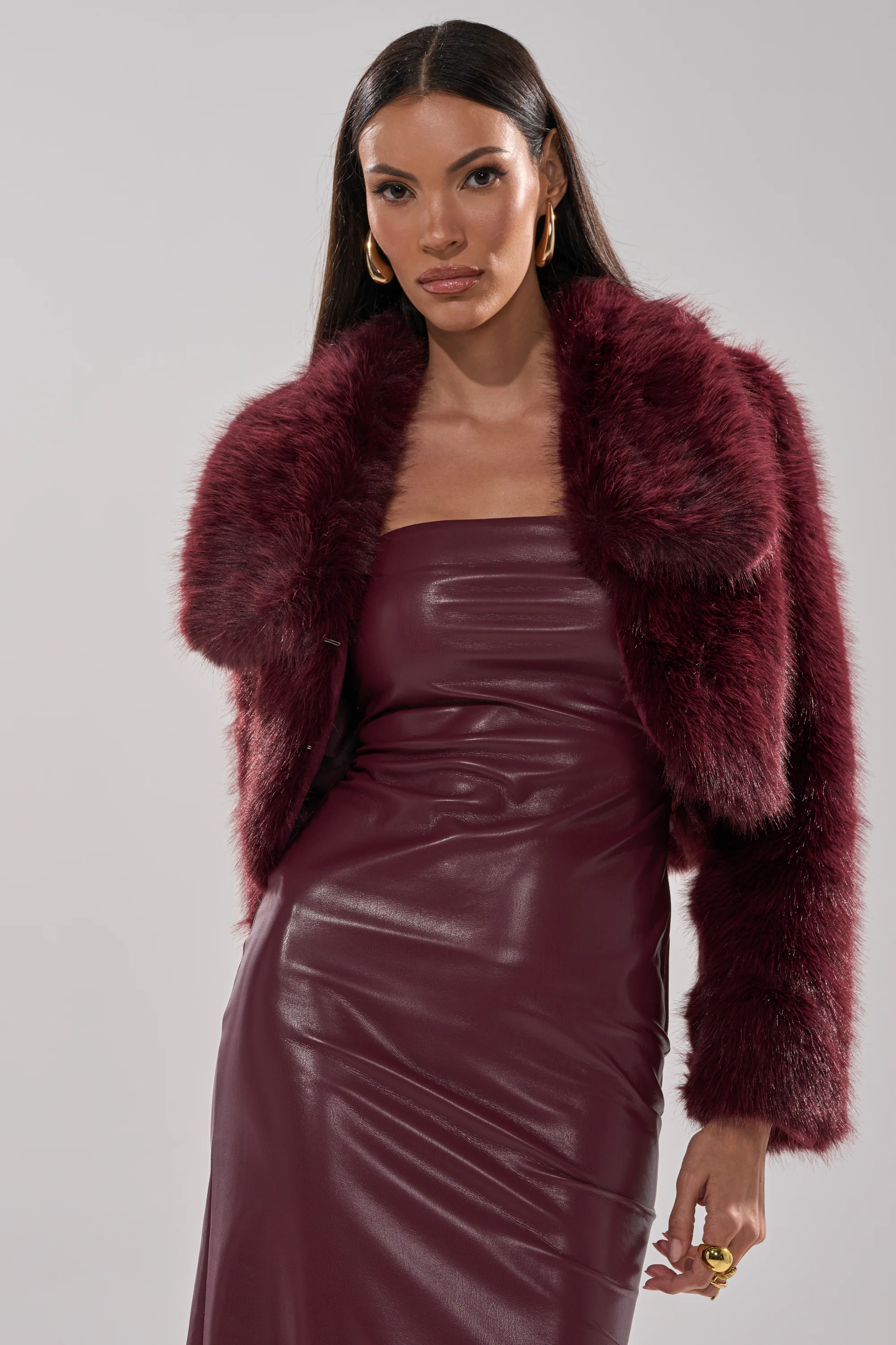 CADENCE FAUX FUR IN BURGUNDY - Image 2