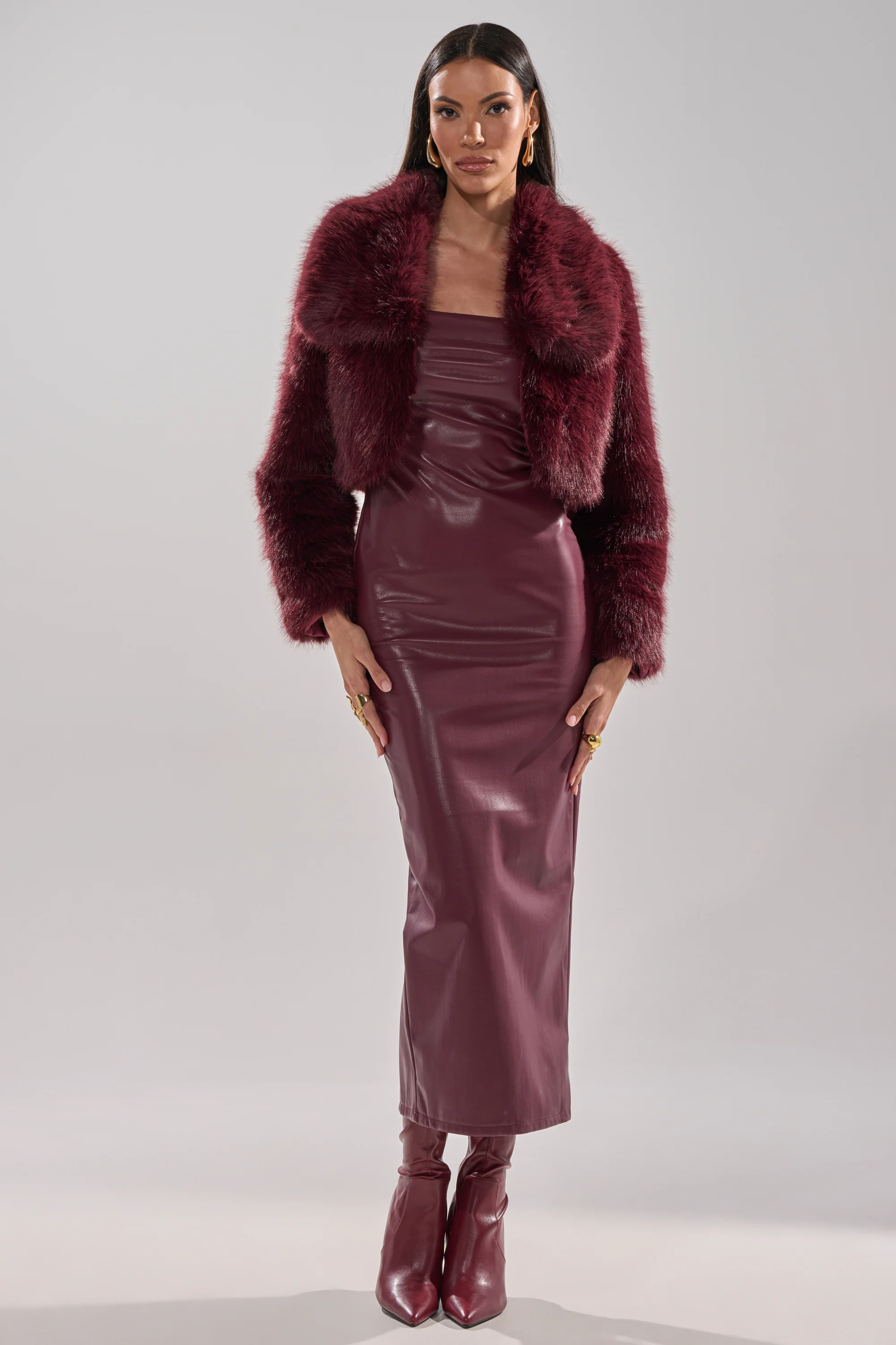 CADENCE FAUX FUR IN BURGUNDY - Image 6