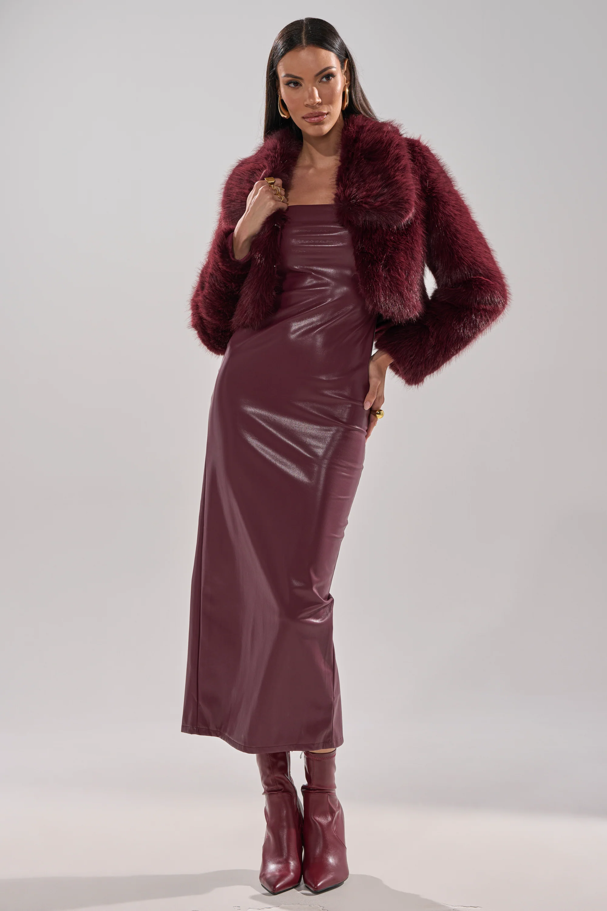 CADENCE FAUX FUR IN BURGUNDY - Image 7