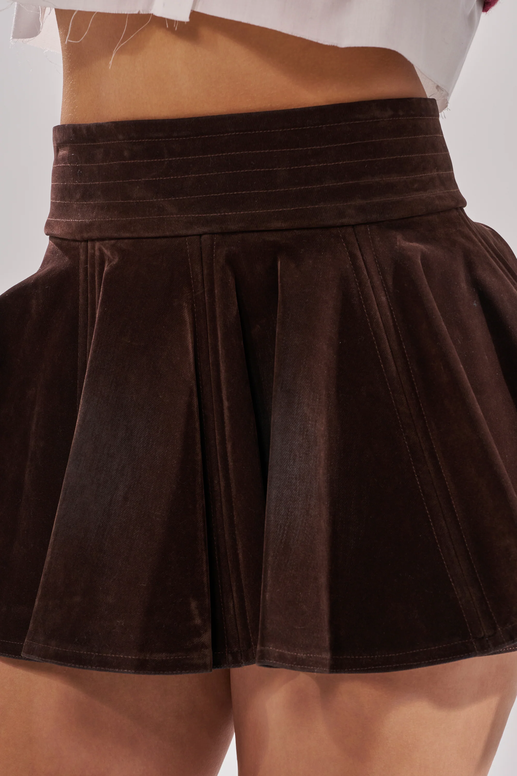 CALL ME VELVET MINI SKIRT - Image 6