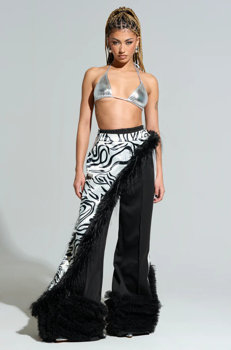 CALL ME WILD FUR TRIM BELT SKIRT - Image 3