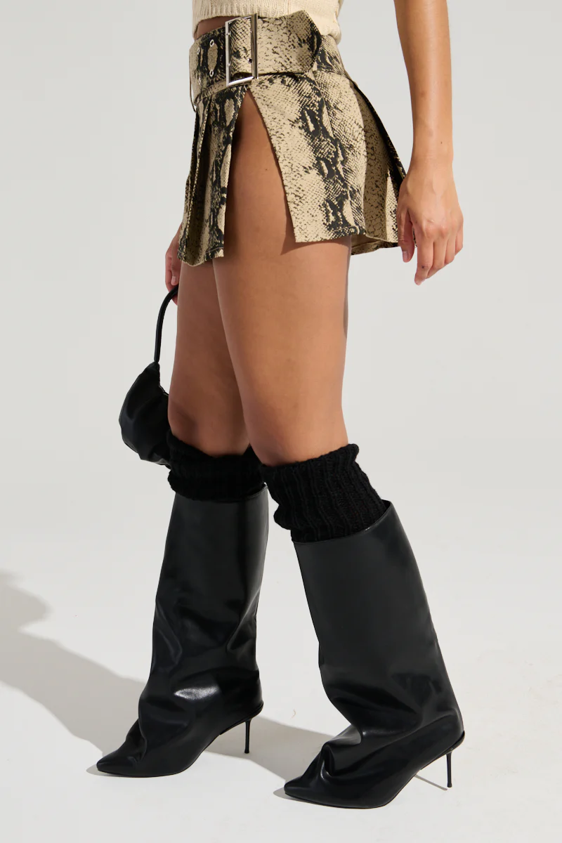 CALM DOWN BABY MINI SKIRT - Image 3