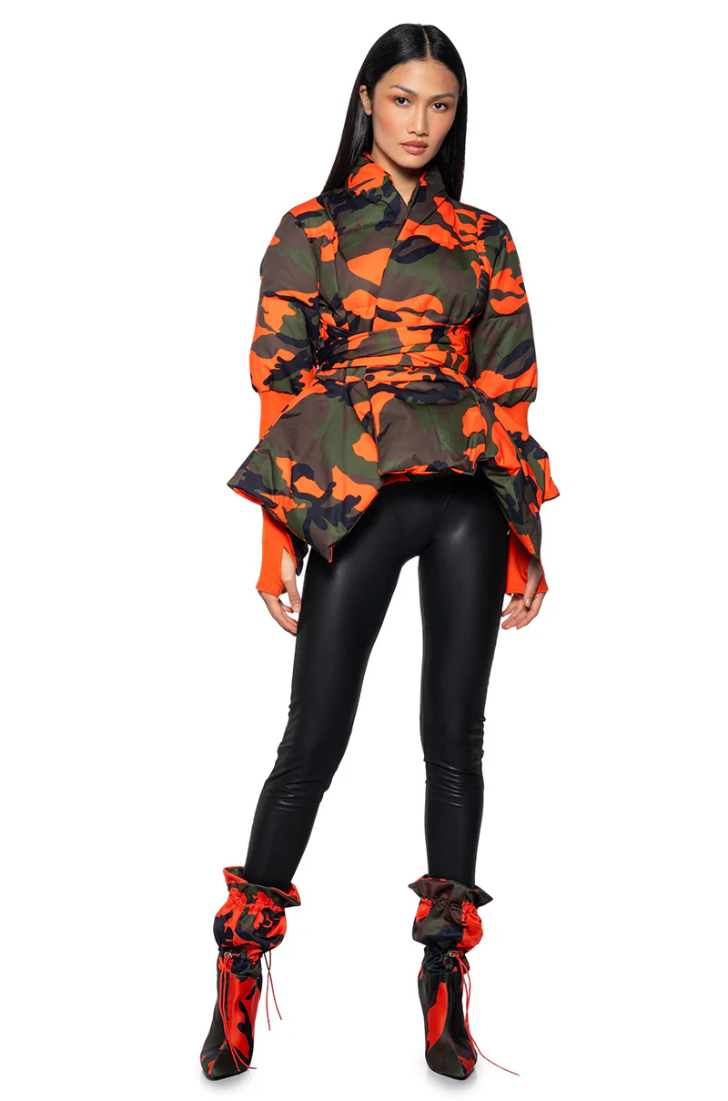 CAMO PEPLUM PUFFER JACKET WITH RIB ARMS AND THUMBHOLE - Image 2