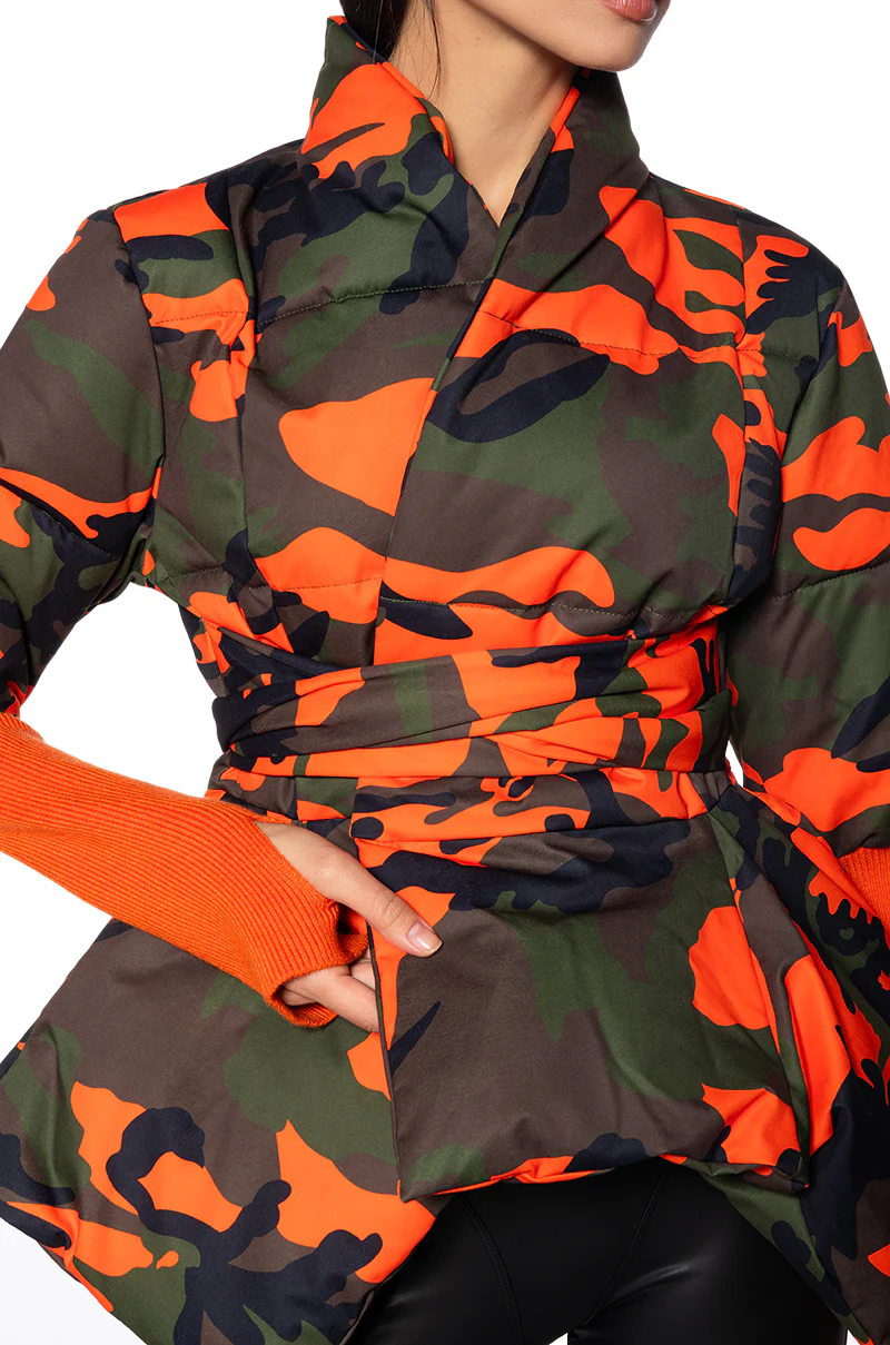 CAMO PEPLUM PUFFER JACKET WITH RIB ARMS AND THUMBHOLE - Image 6