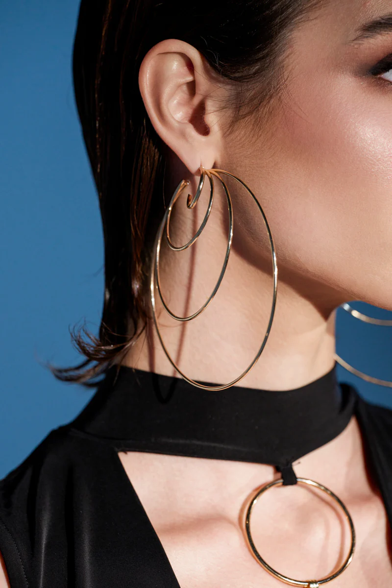 CANT KEEP UP HOOP EARRING - Image 2