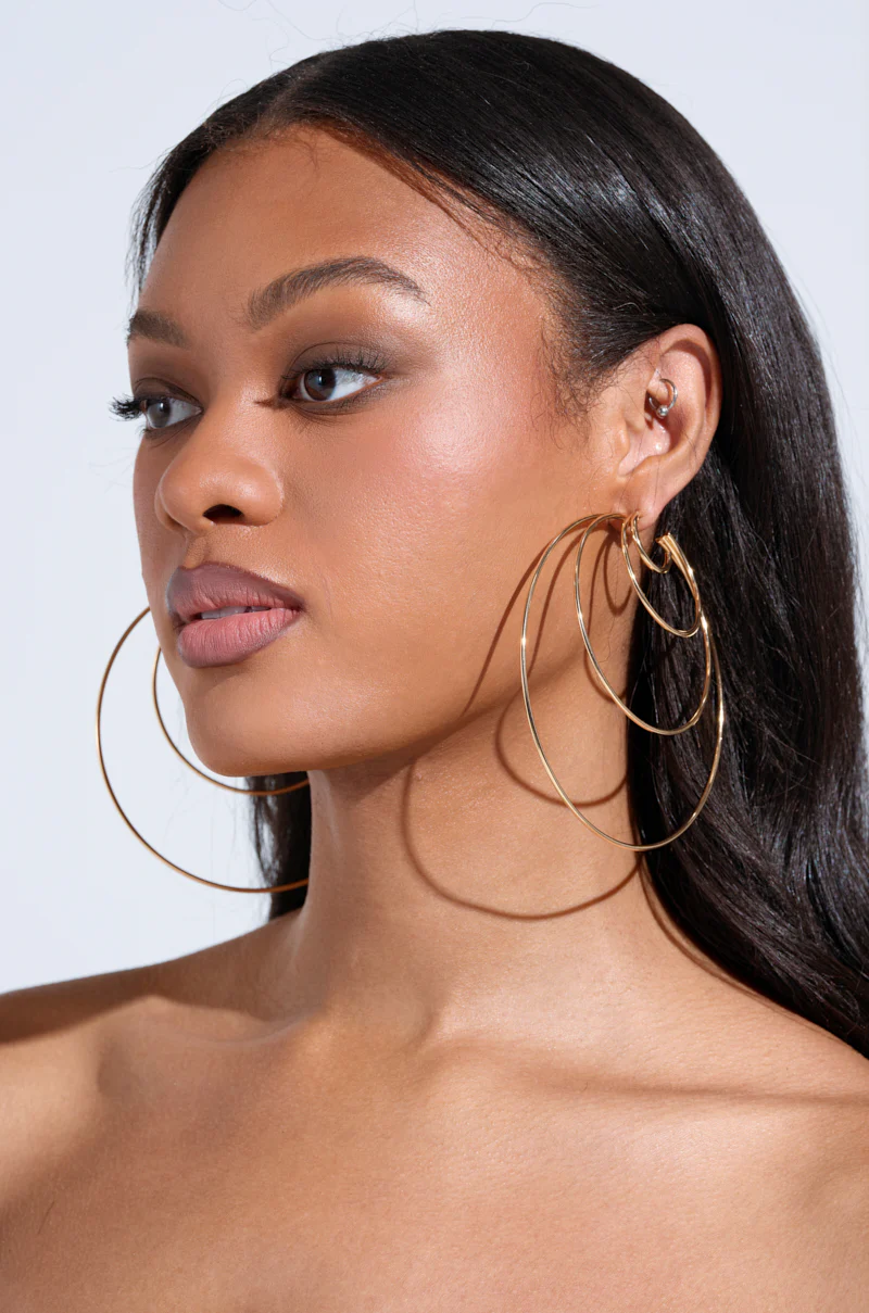 CANT KEEP UP HOOP EARRING - Image 5