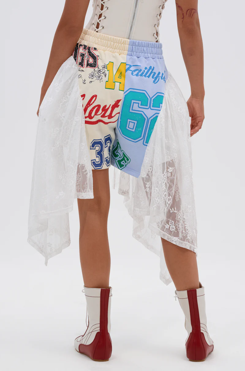 CARLY LACE GRAPHIC SHORT - Image 6