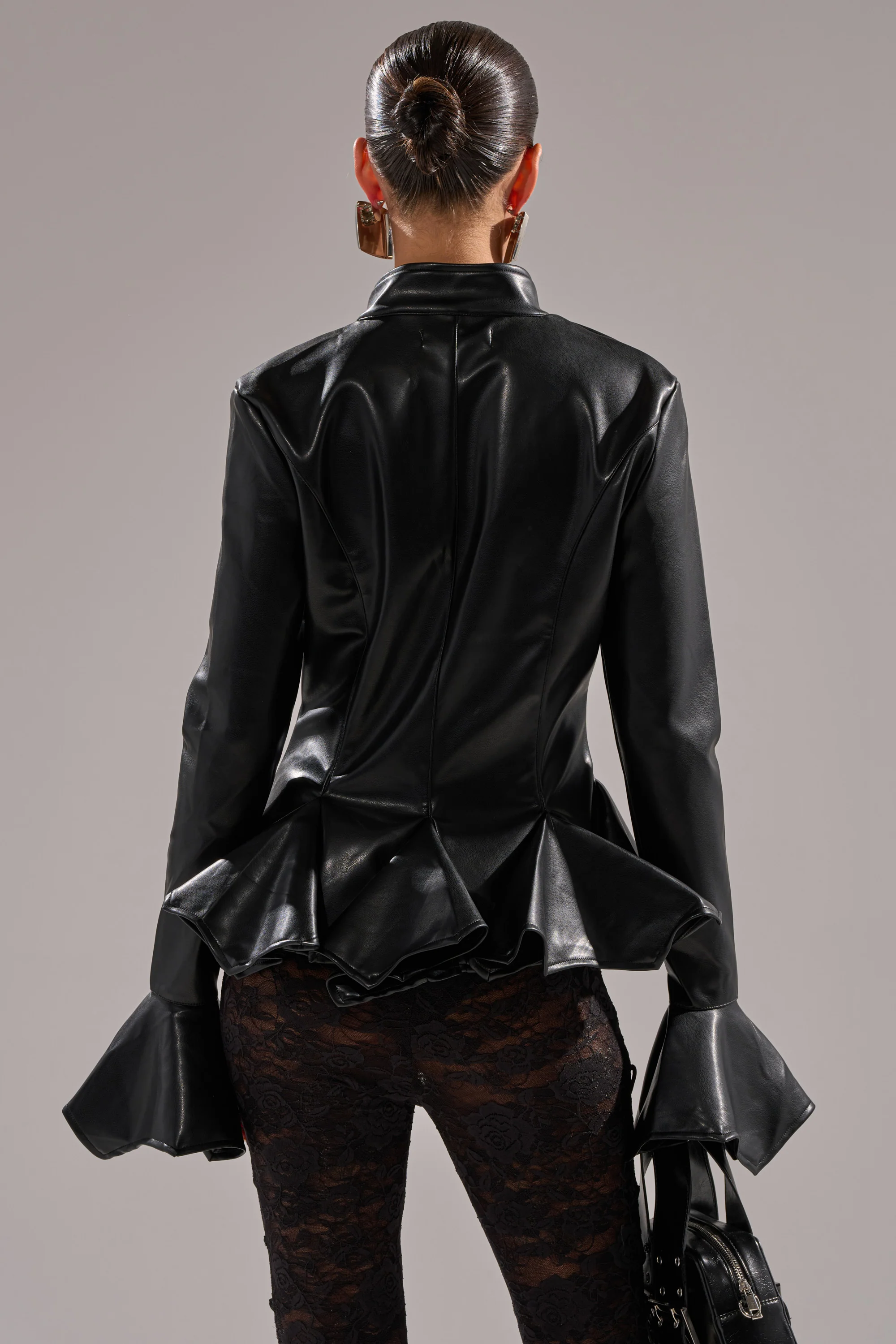 CARMEN BODYCON BLAZER IN BLACK - Image 4