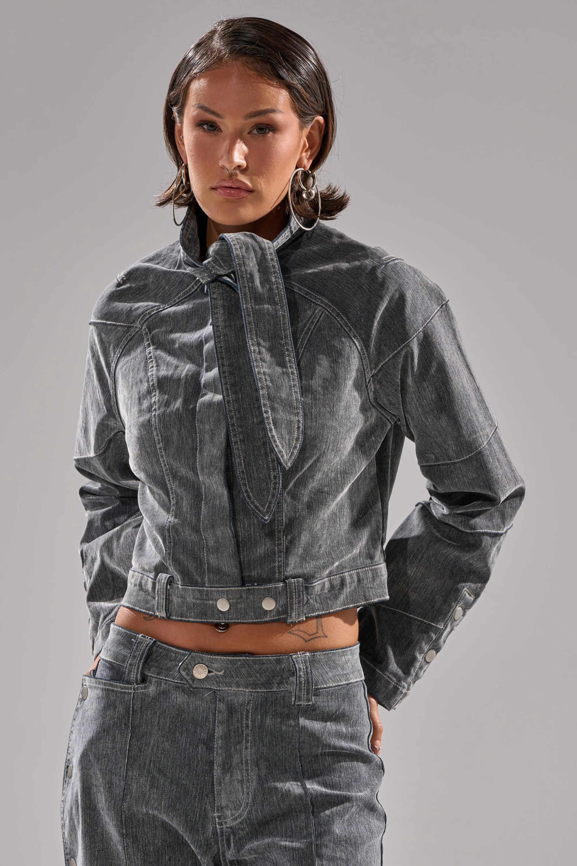 CATCHING EYES VELVET DENIM BLOUSE - Image 2