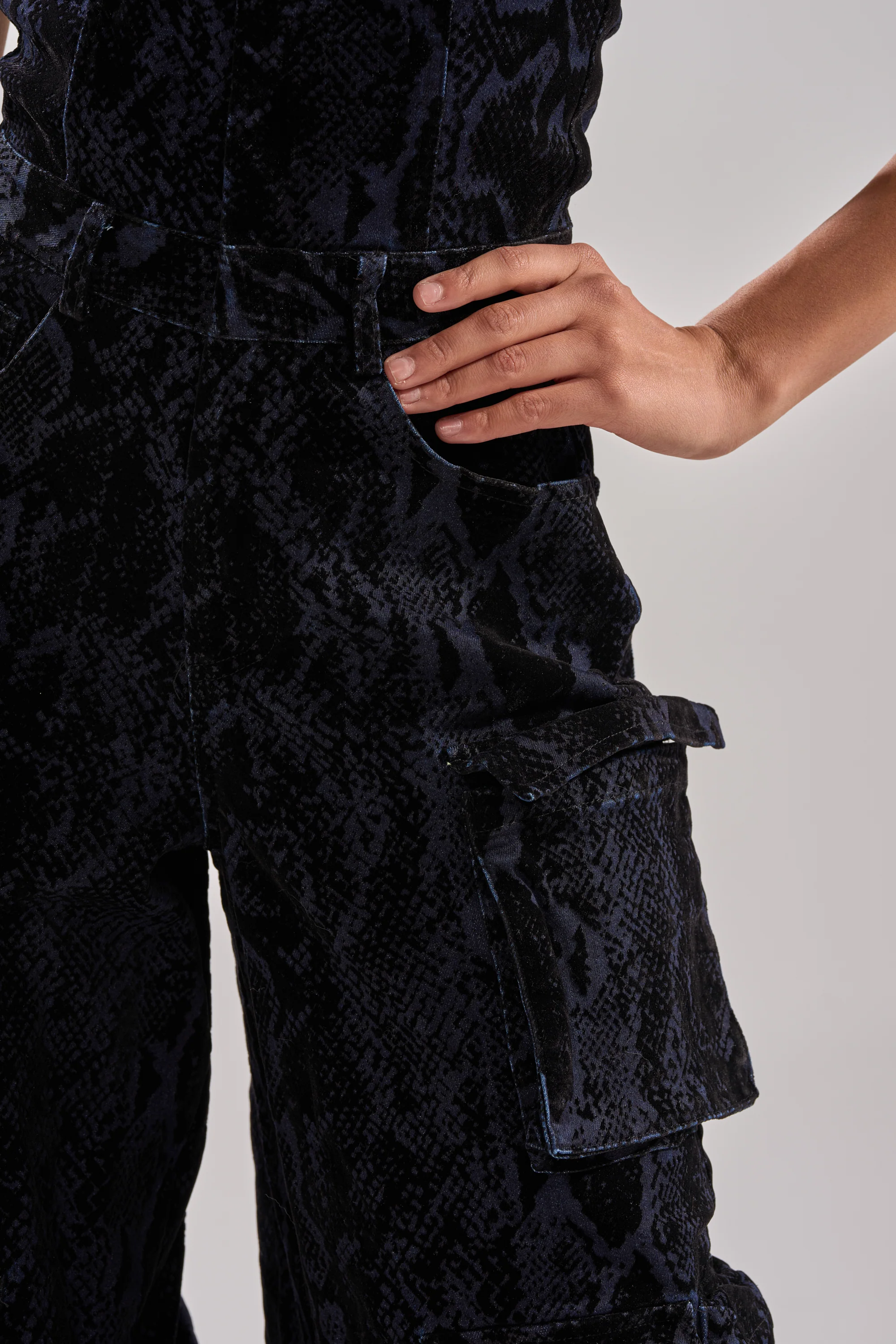 CAUGHT YOUR EYE VELVET DENIM JUMPSUIT IN SNAKEPRINT - Image 6