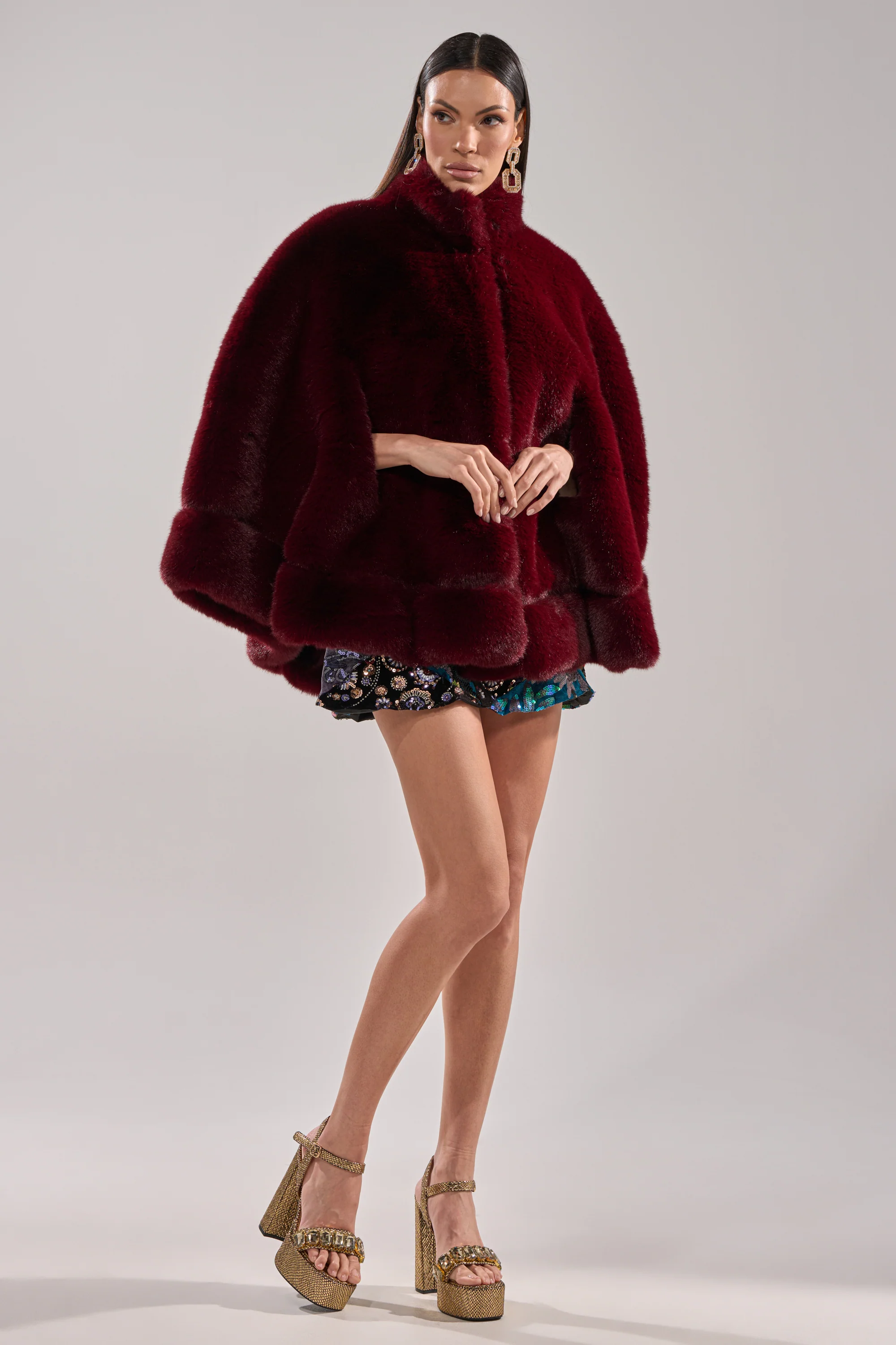 CELINE FAUX FUR CAPE - Image 10
