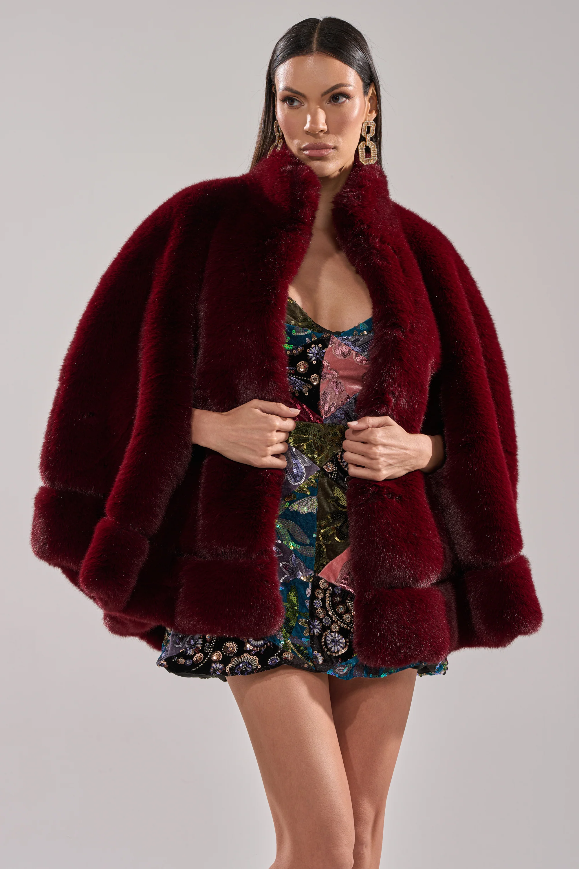CELINE FAUX FUR CAPE - Image 8