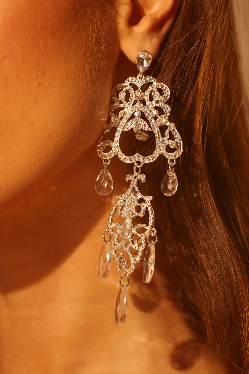 CHANDELIER DROP EARRING - Image 2
