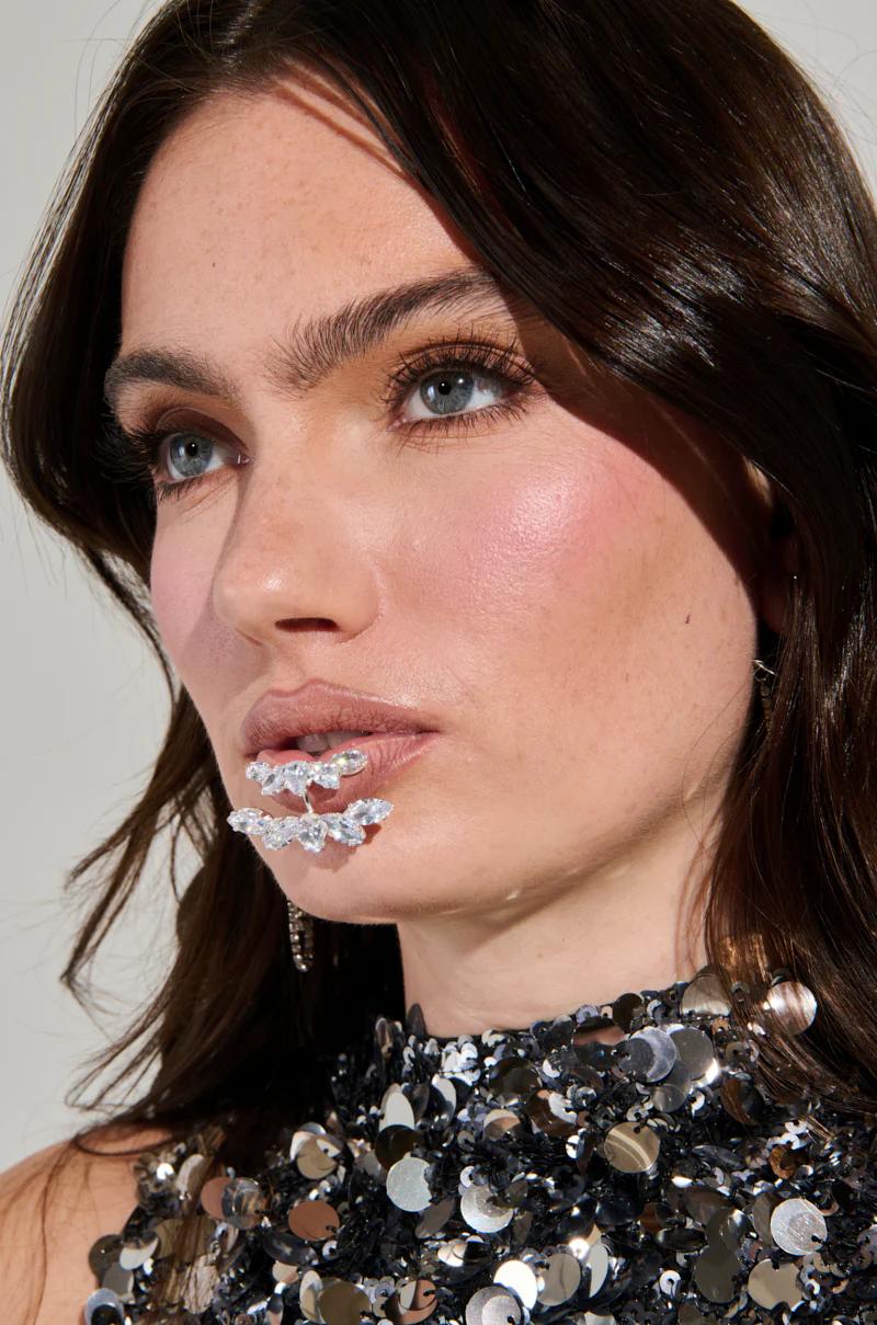 CHARMER FAUX LIP RING - Image 2