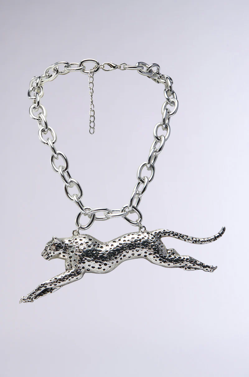 CHASE ME STATEMENT NECKLACE - Image 2