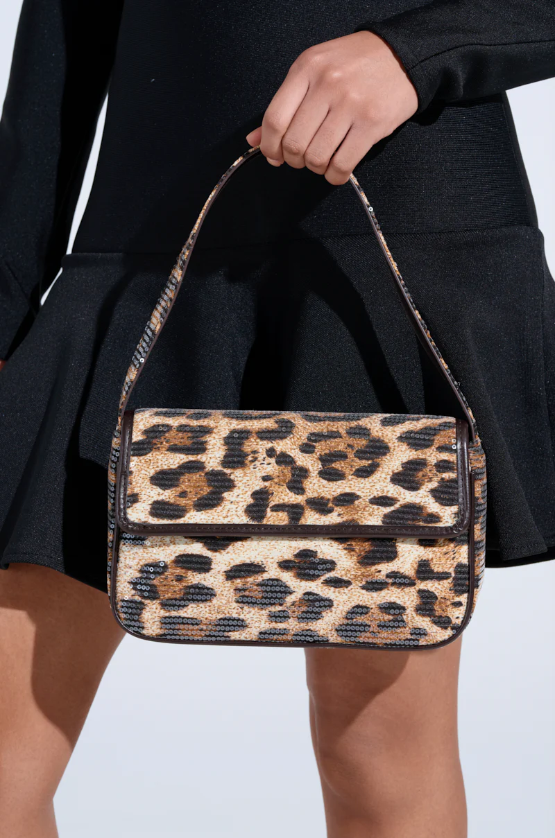 CHEETAH GURL SEQUIN PURSE - Image 5