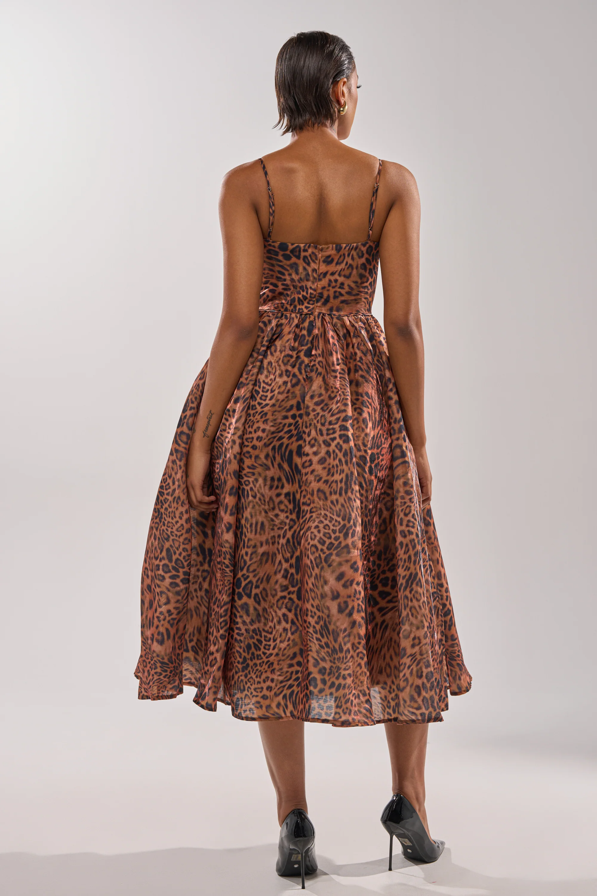 CHEETAH SISTERS MIDI DRESS - Image 7