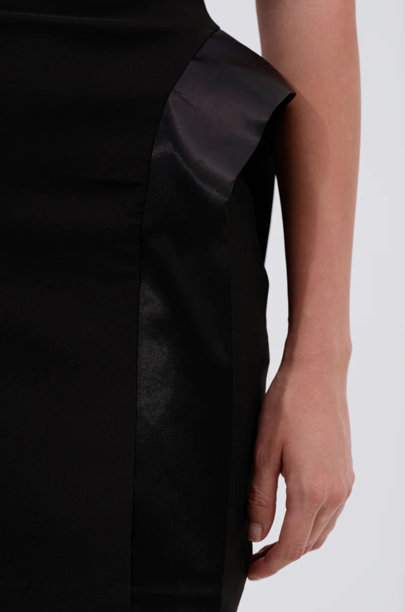 CHIC AND SOPHISTICATED STRUCTURED MIDI DRESS - Image 7