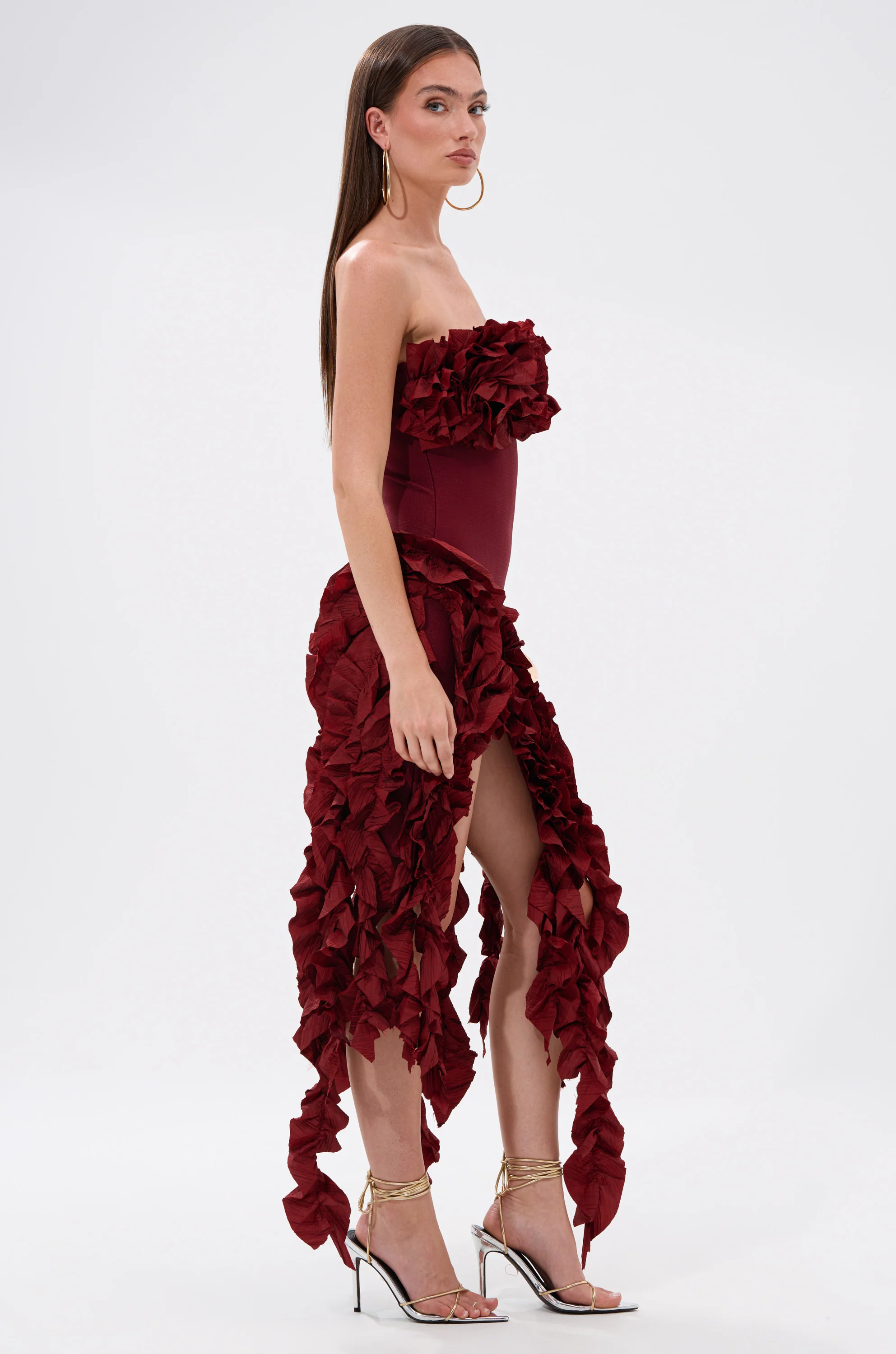 CITY LIGHTS RUFFLE MIDI DRESS IN BURGUNDY - Image 4