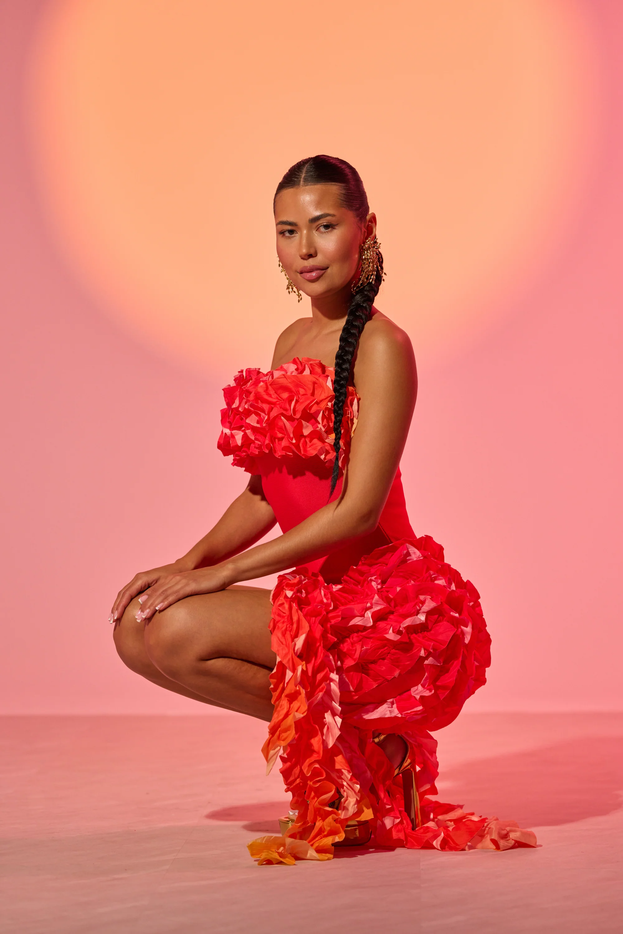 CITY LIGHTS RUFFLE MAXI DRESS IN RED OMBRE - Image 3