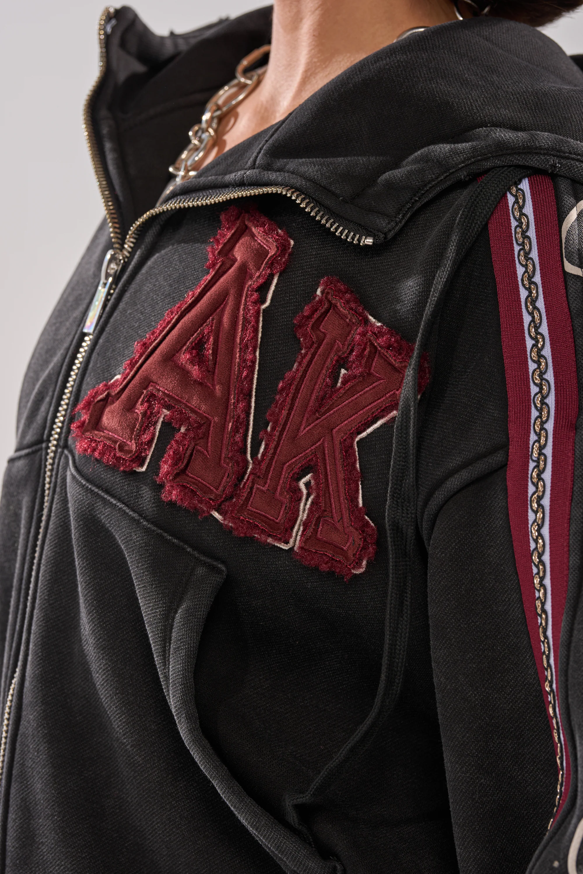 CITY LIVING GRAPHIC ZIP UP SWEATSHIRT - Image 10