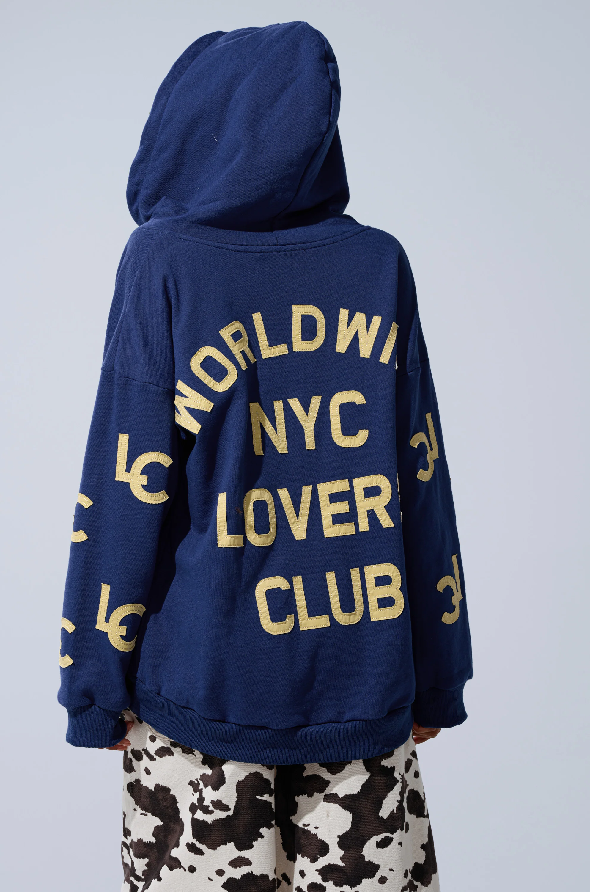 CITY LOVER OVERSIZED SWEATSHIRT - Image 6
