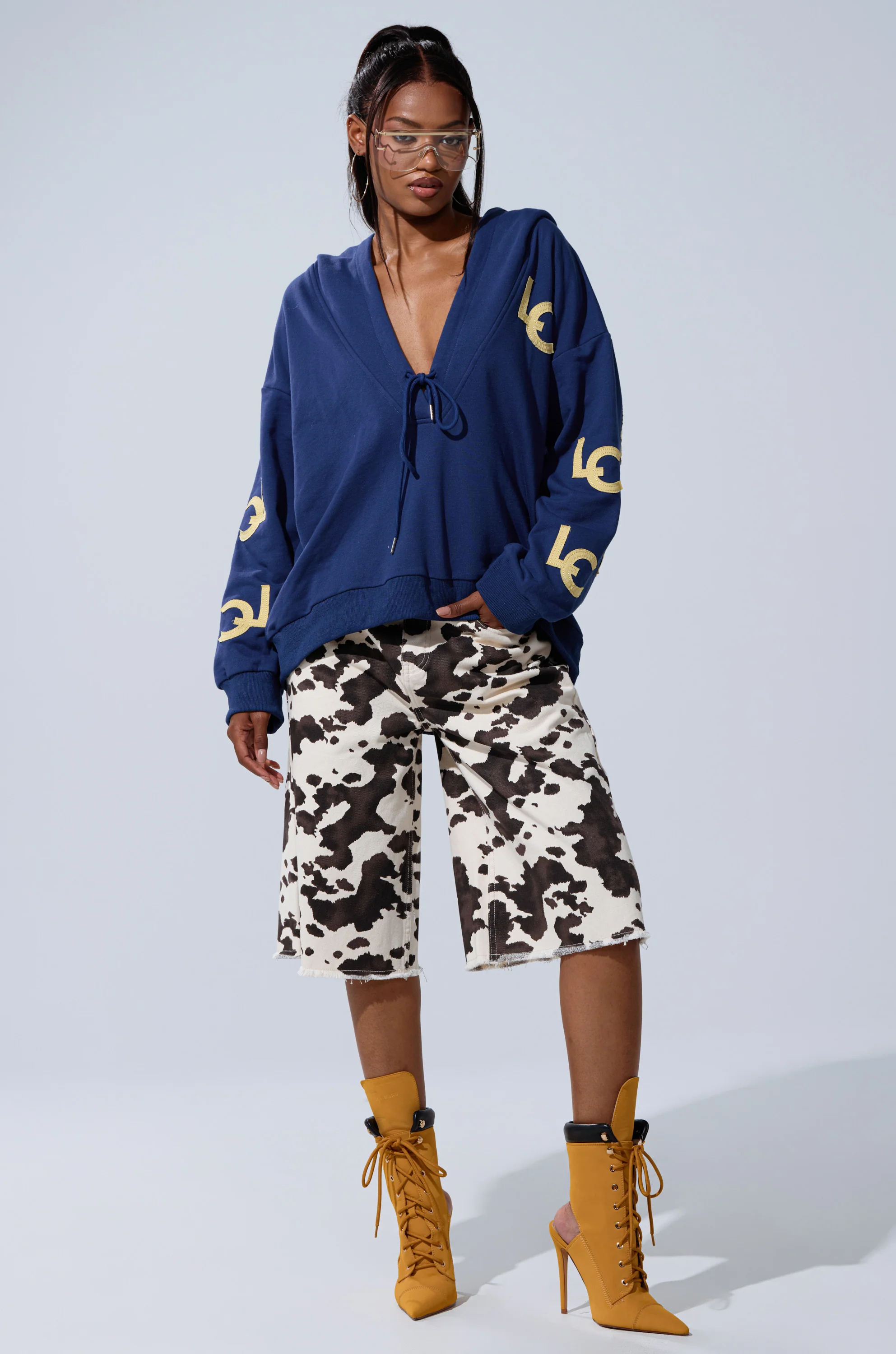 CITY LOVER OVERSIZED SWEATSHIRT - Image 7