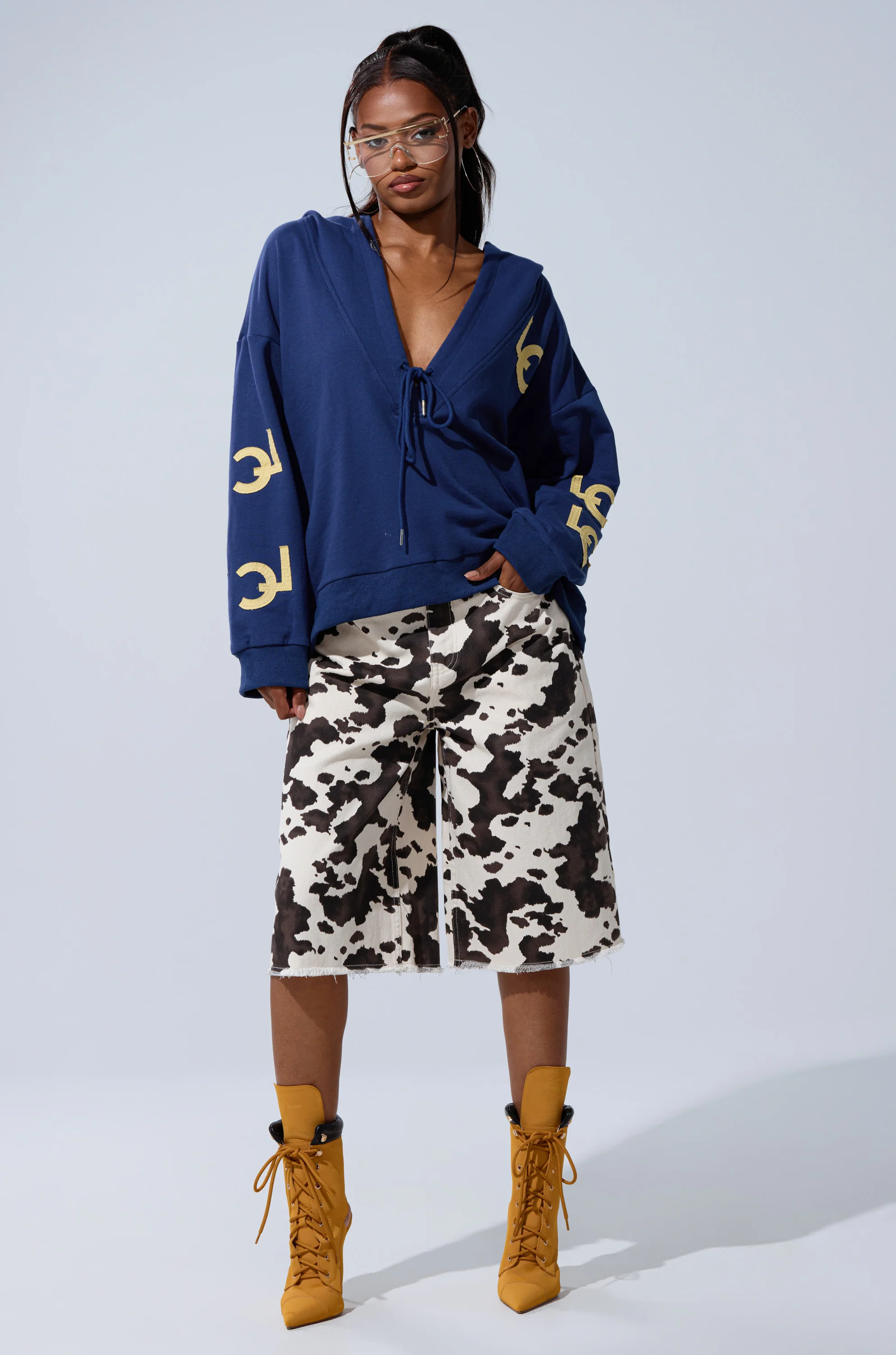 CITY LOVER OVERSIZED SWEATSHIRT - Image 8