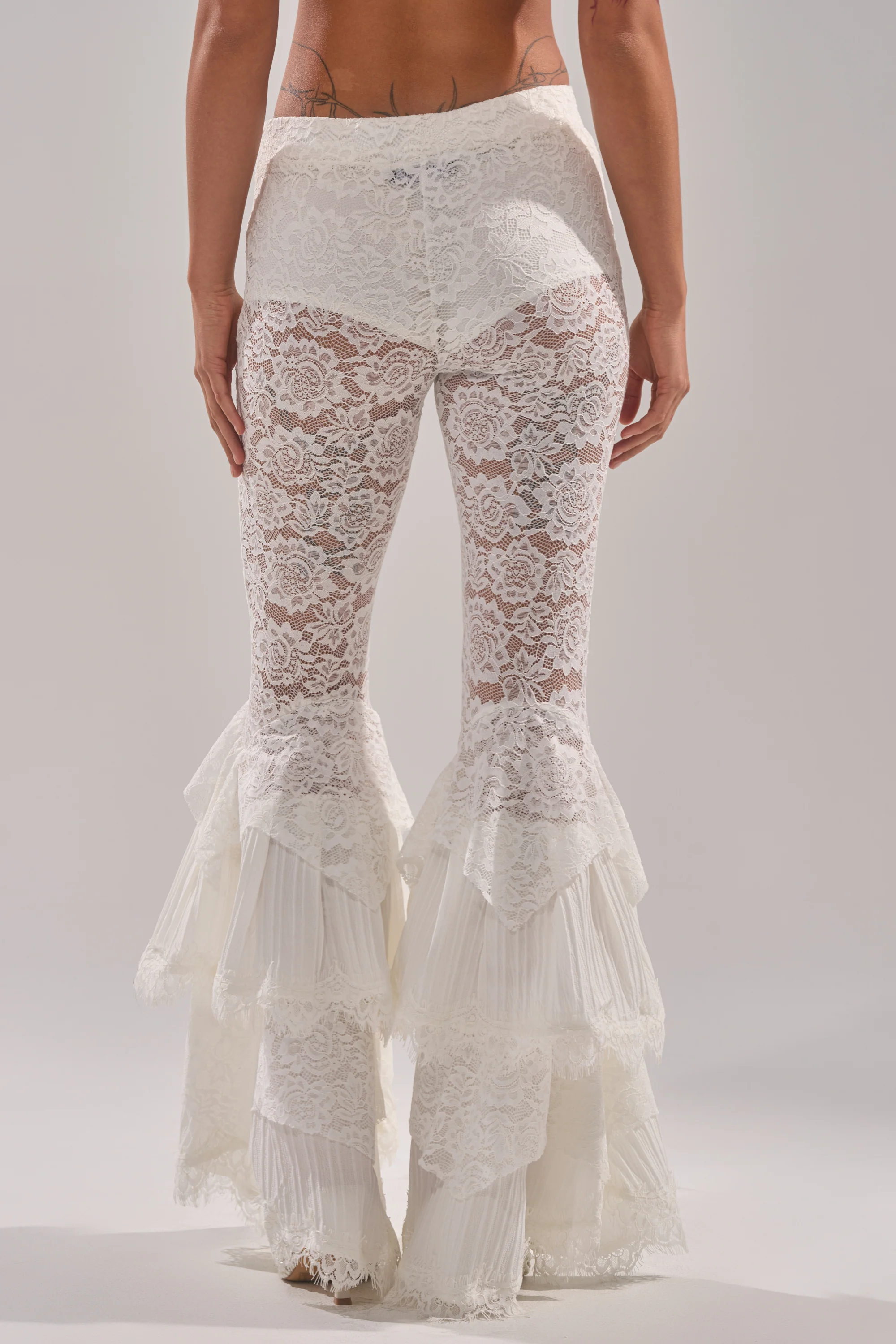 COACHELLA LACE RUFFLE PANTS - Image 5