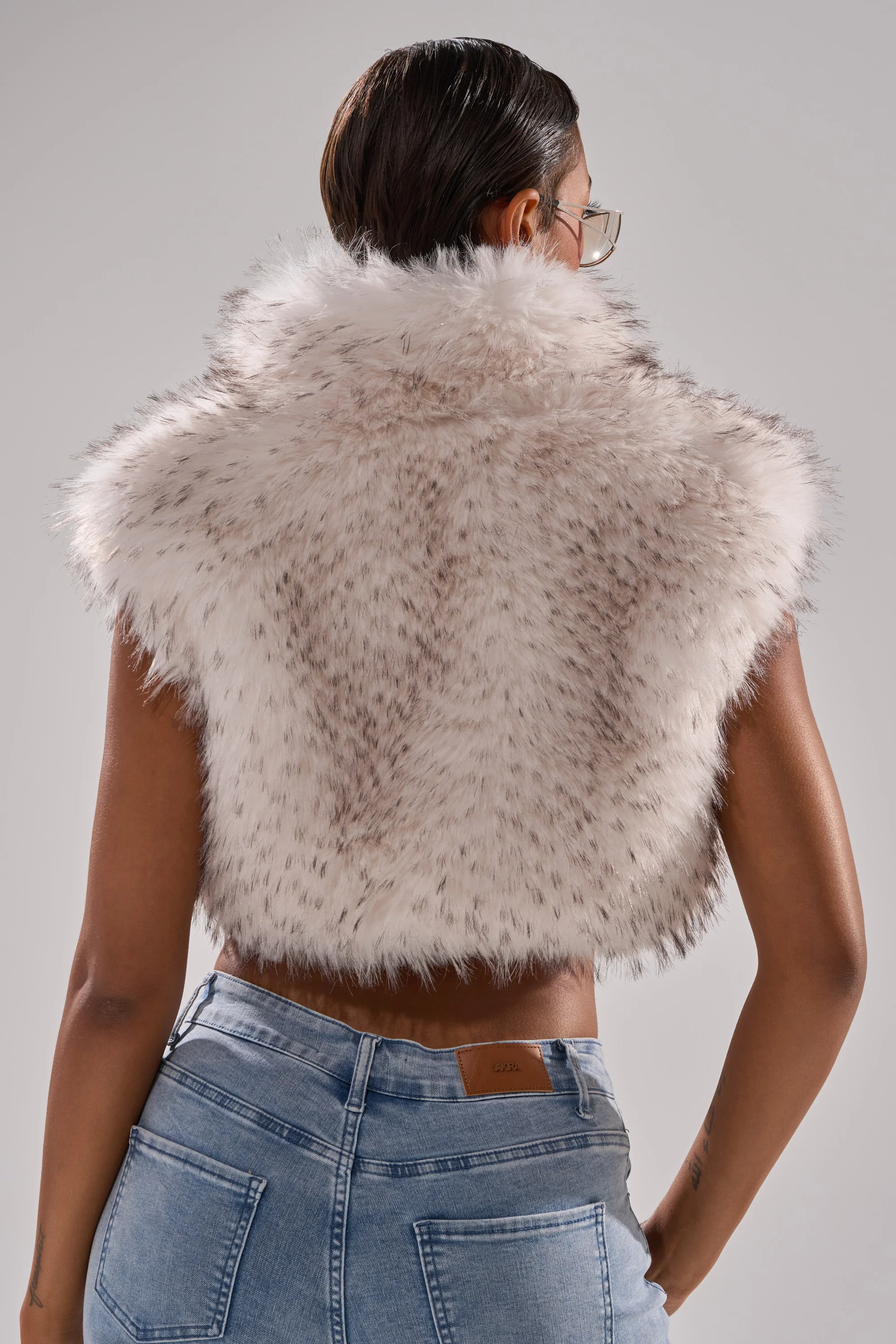 COCO CROPPED FUR VEST IN WHITE MULTI - Image 3