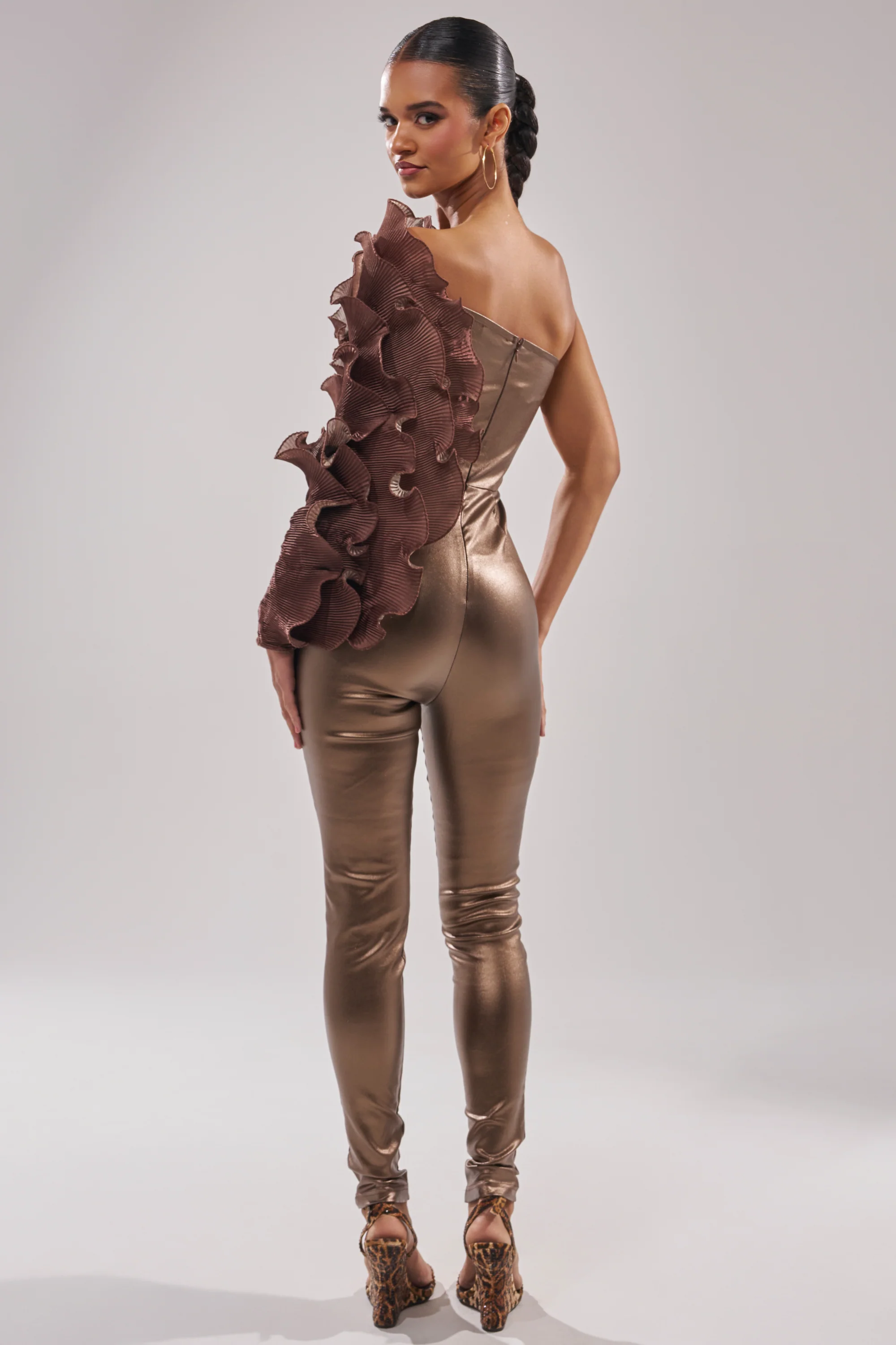 COCOA BUTTER ONE SLEEVE JUMPSUIT - Image 2