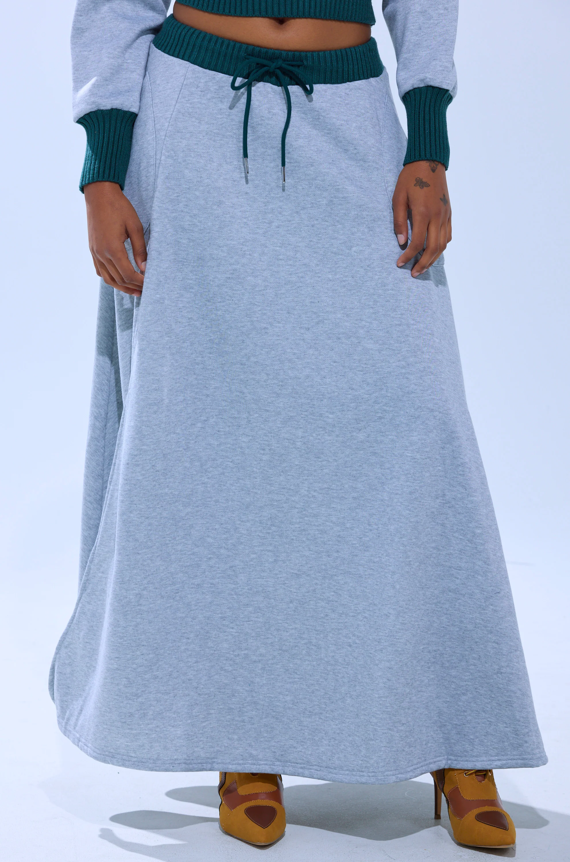 COLLEGIATE FRENCH TERRY MAXI SKIRT - Image 2