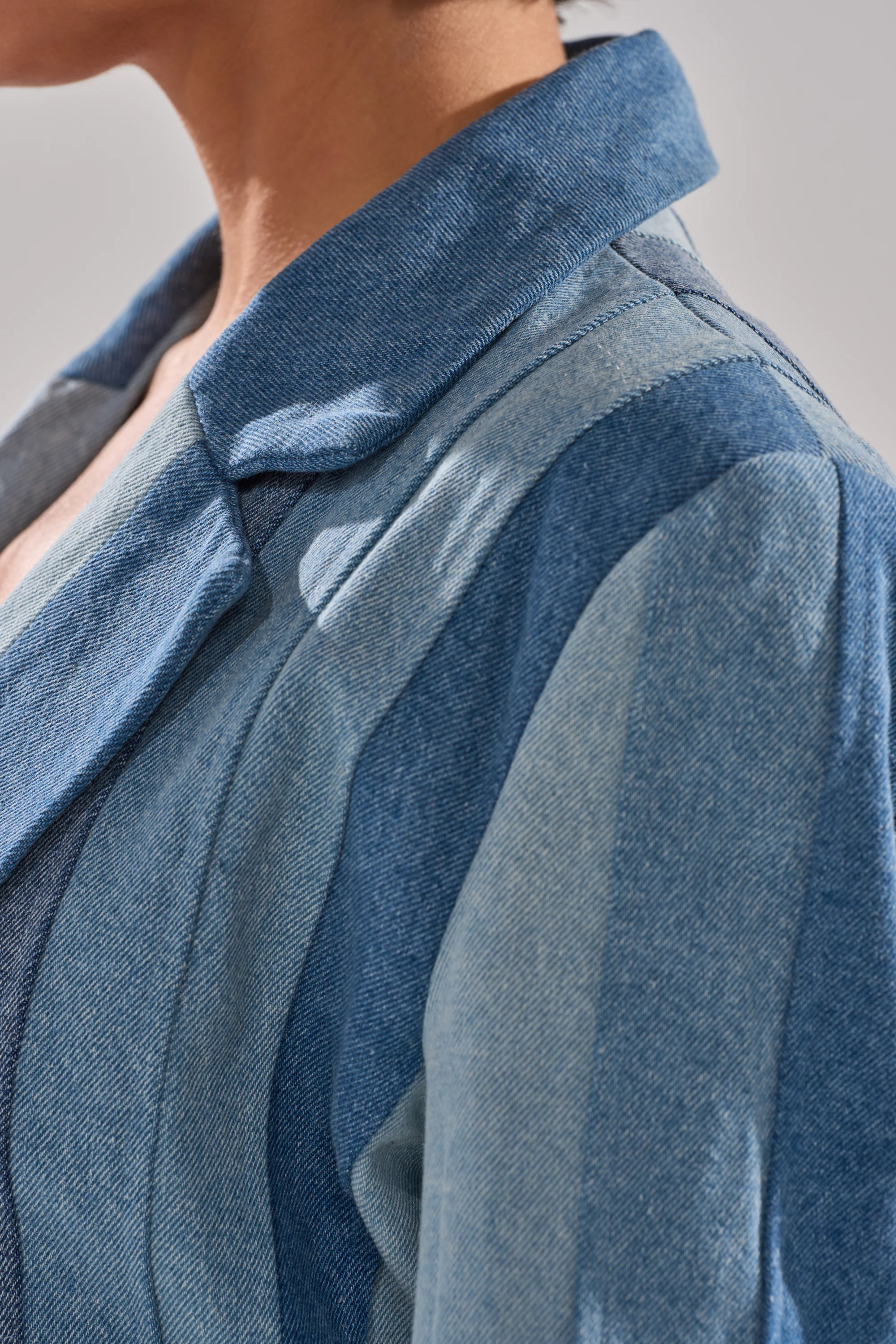 COME SLIDE PATCHWORK DENIM BLAZER - Image 8