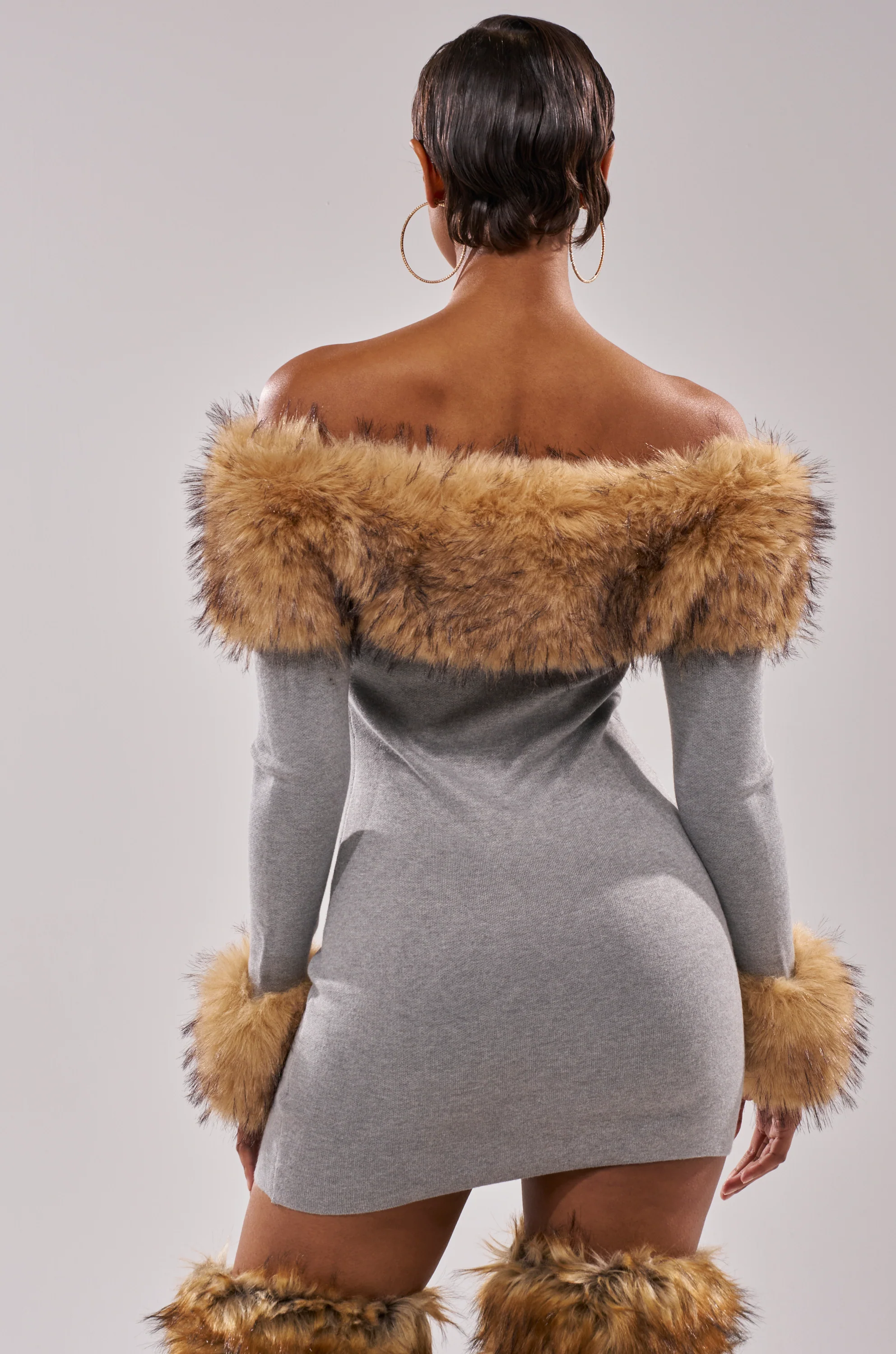 COMFY COZY FUR TRIM MINI DRESS IN GREY - Image 3
