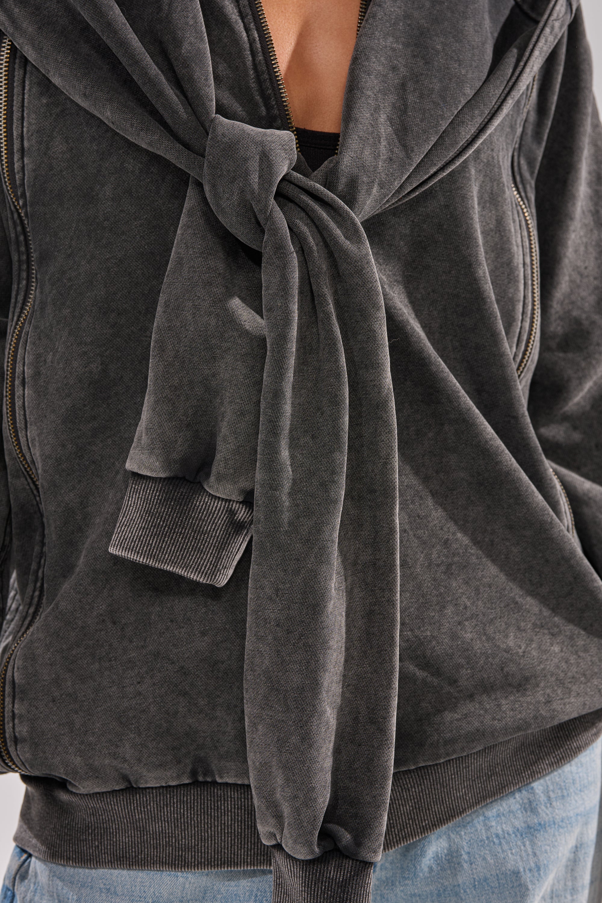 COOL GAL TIE SWEATSHIRT - Image 11