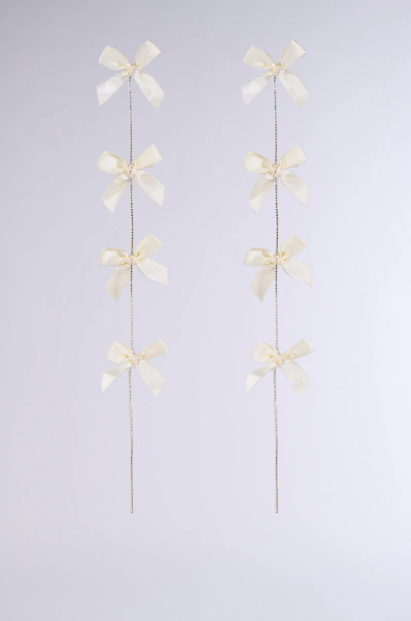 COQUETTE DREAMING EARRINGS - Image 5