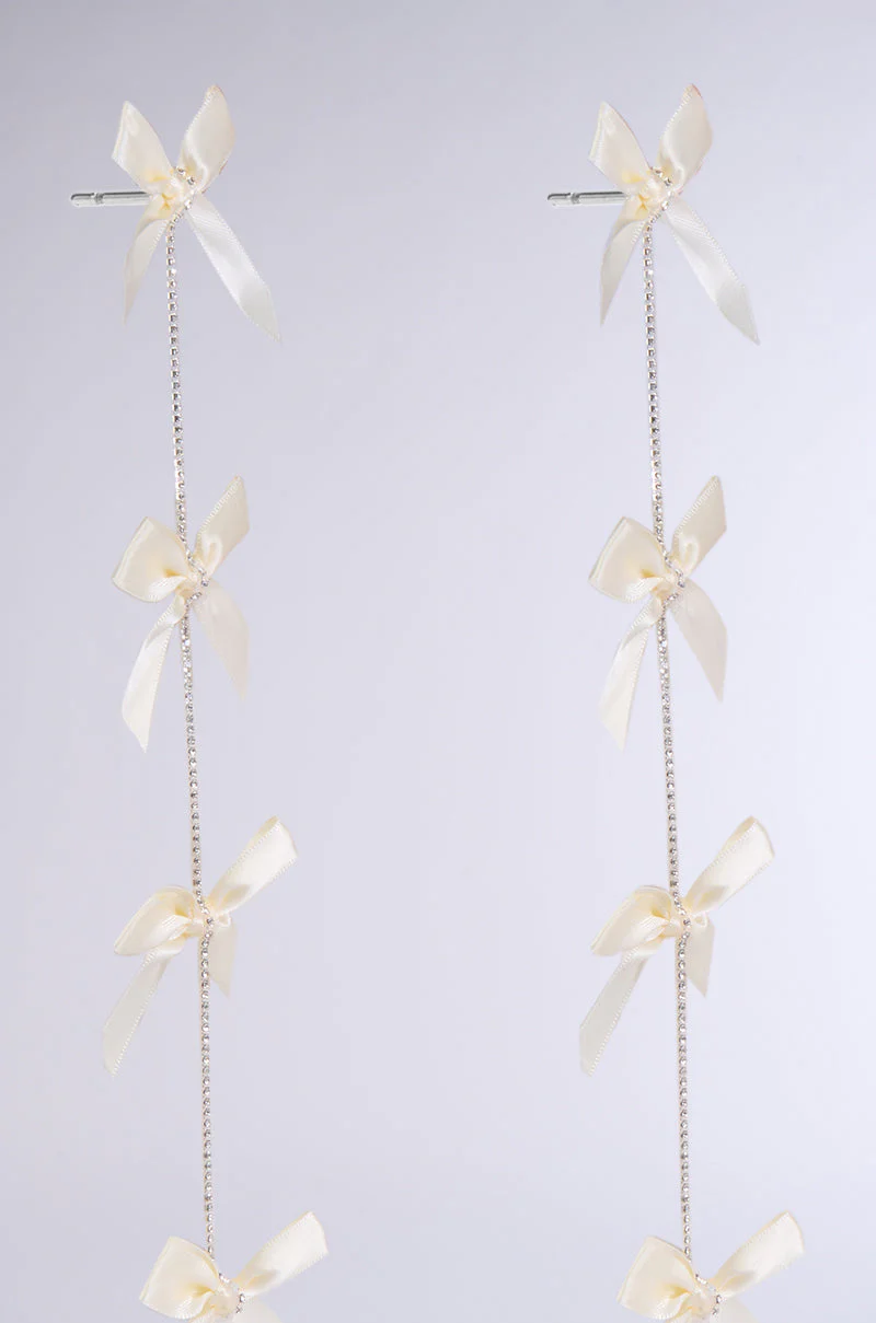 COQUETTE DREAMING EARRINGS - Image 7