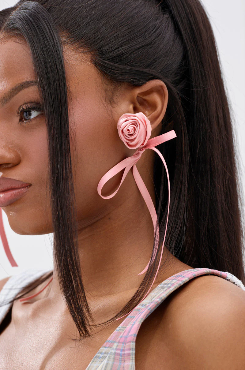 COQUETTE LOVE EARRING - Image 2