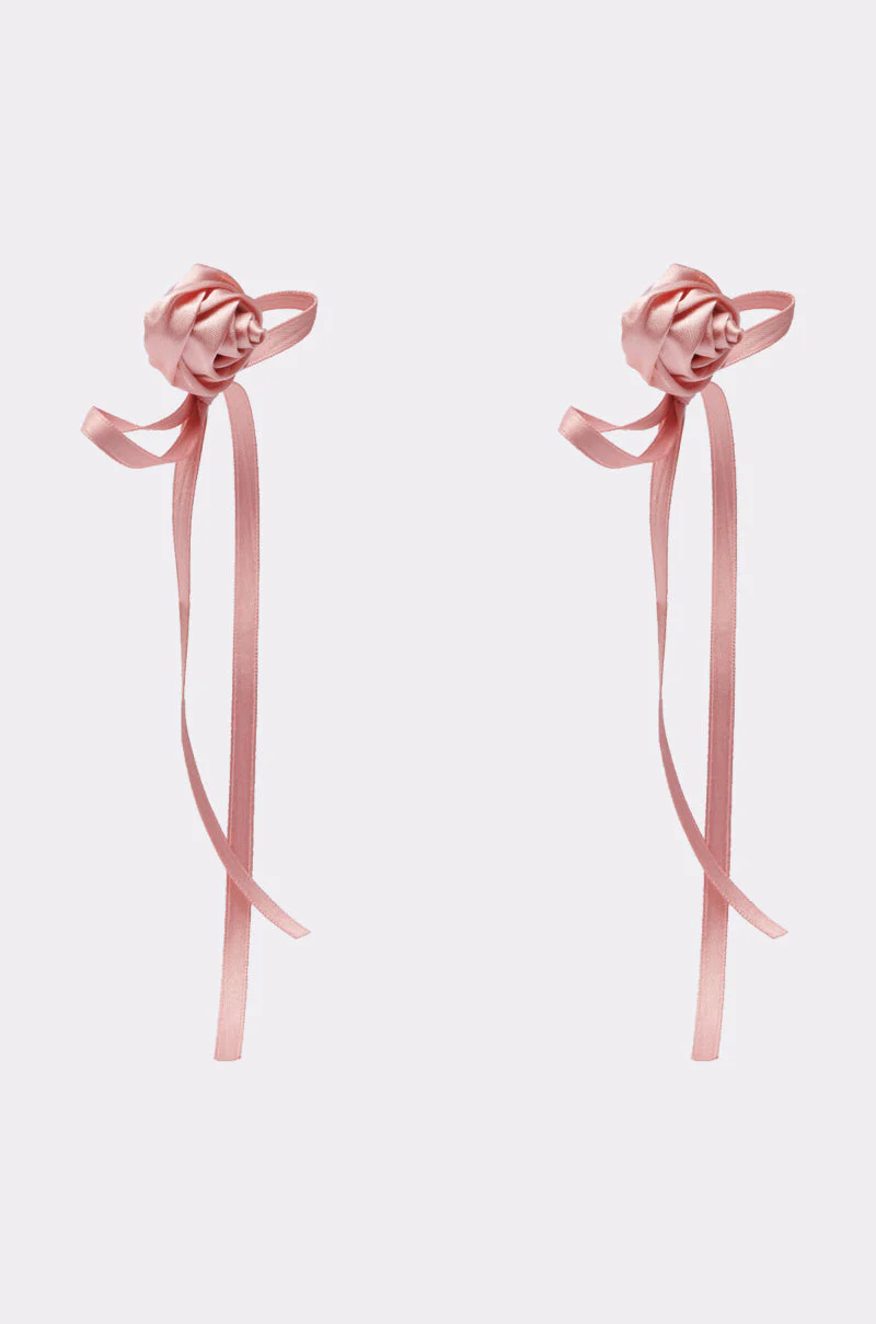 COQUETTE LOVE EARRING - Image 4