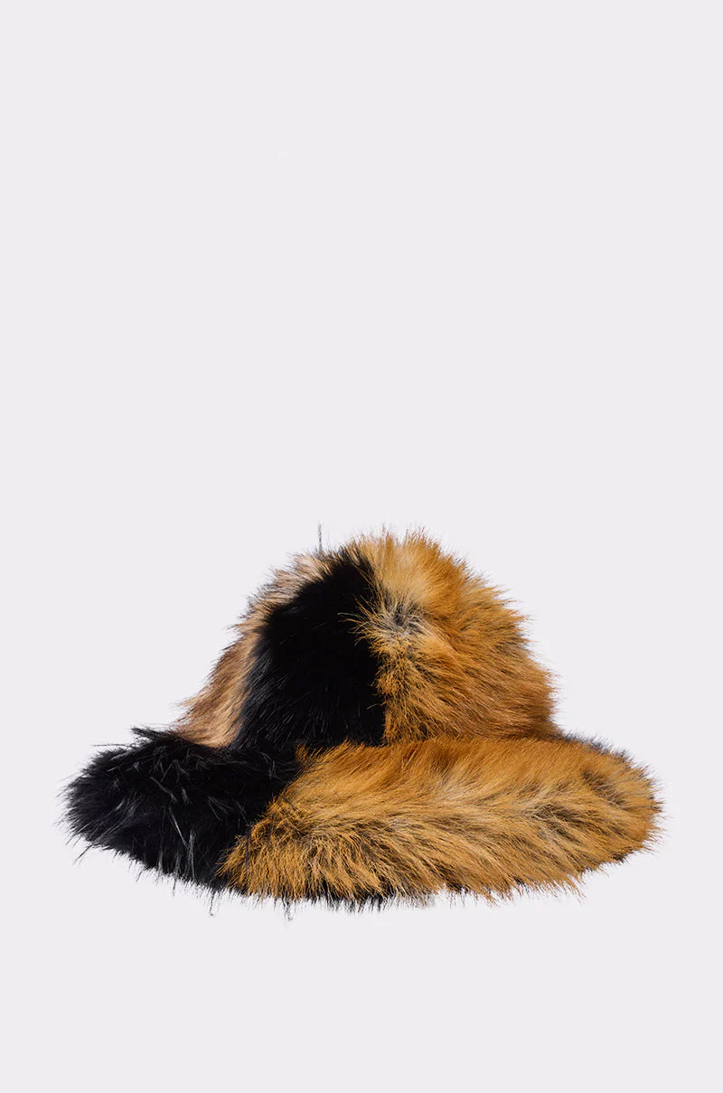COSMO FAUX FUR OVERSIZED BUCKET HAT - Image 5