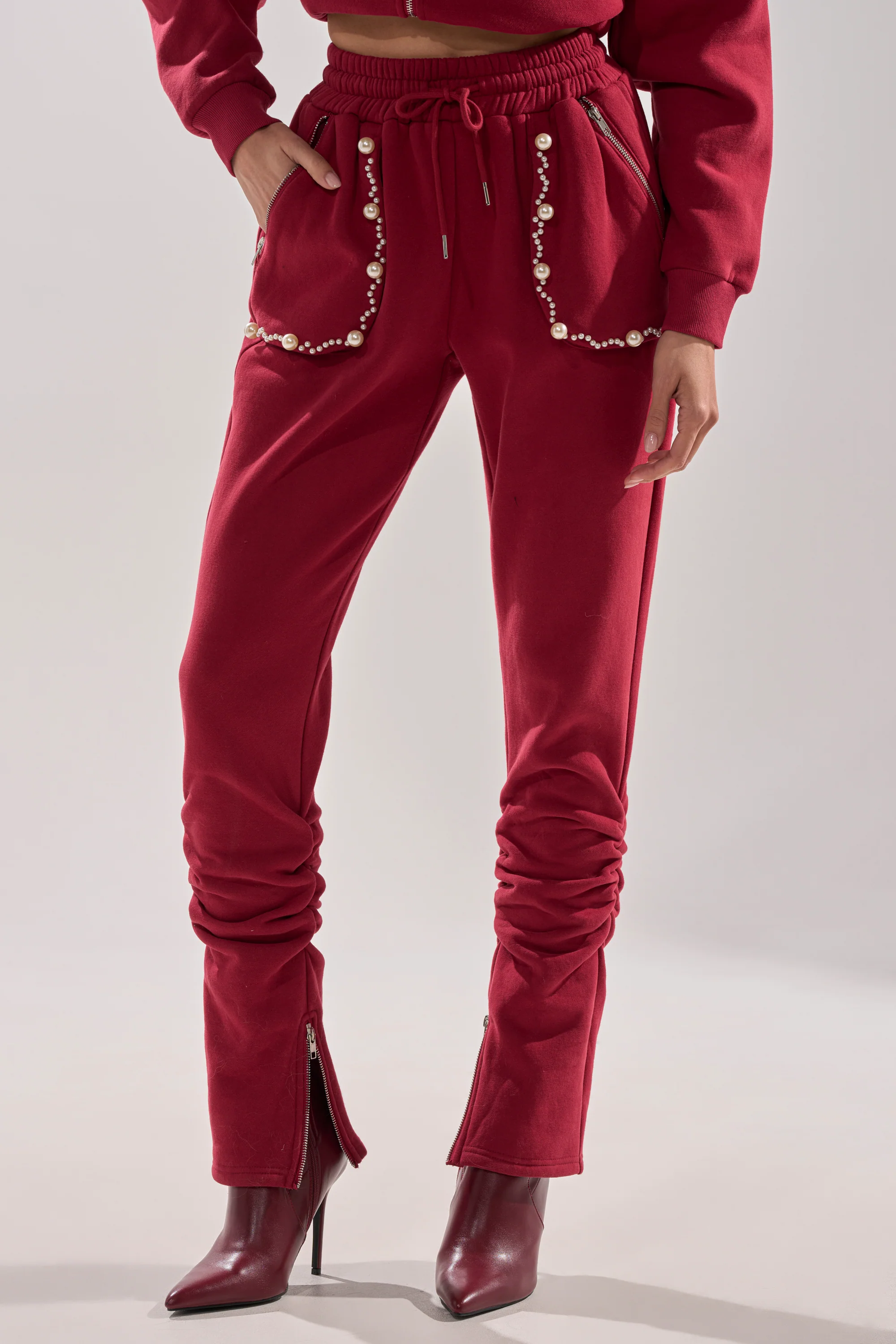 COZY HOLIDAY PEARL JOGGER IN BURGUNDY - Image 13