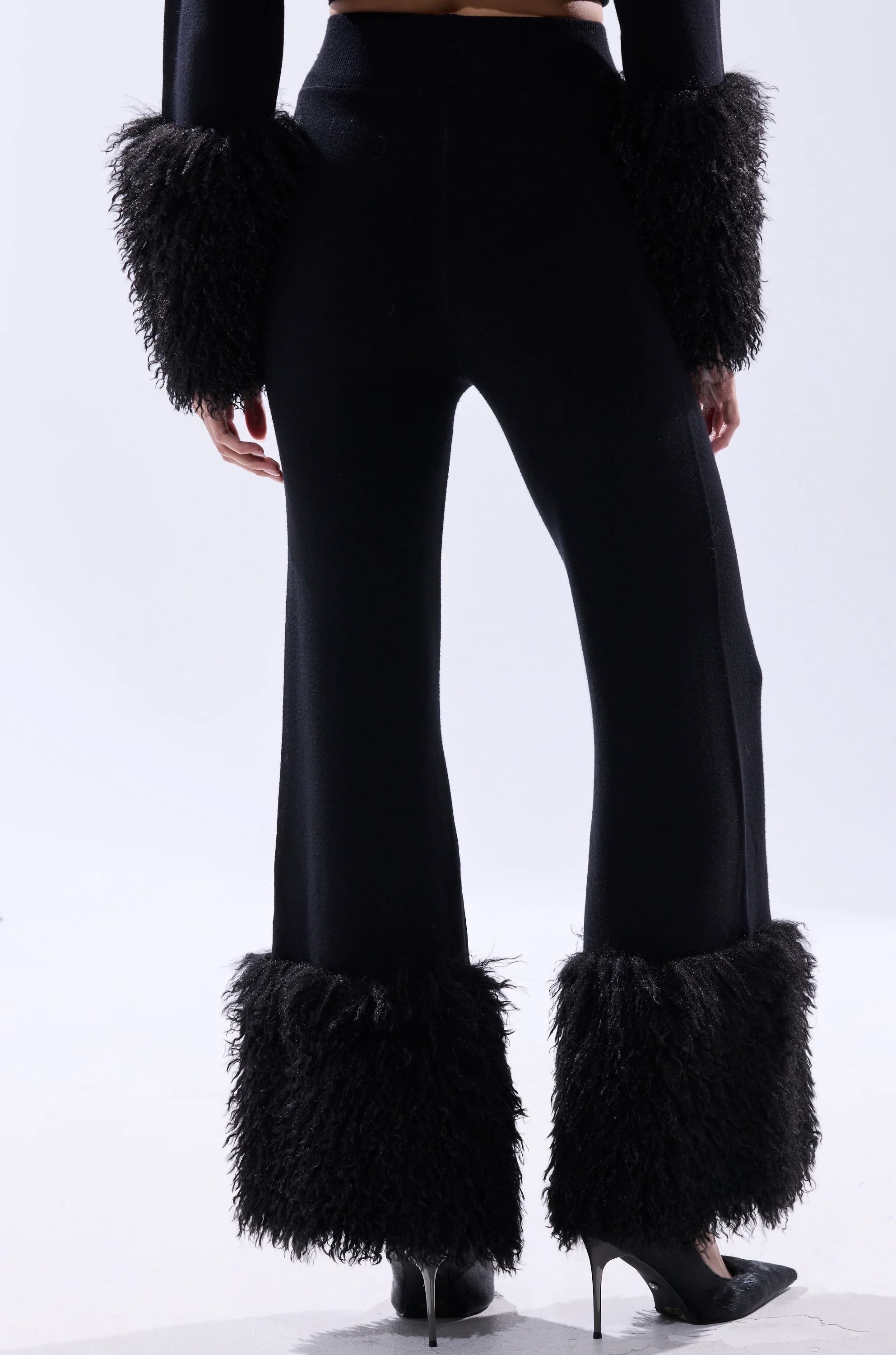 COZY VIBES SWEATER PANT WITH FUR CUFF IN BLACK - Image 7