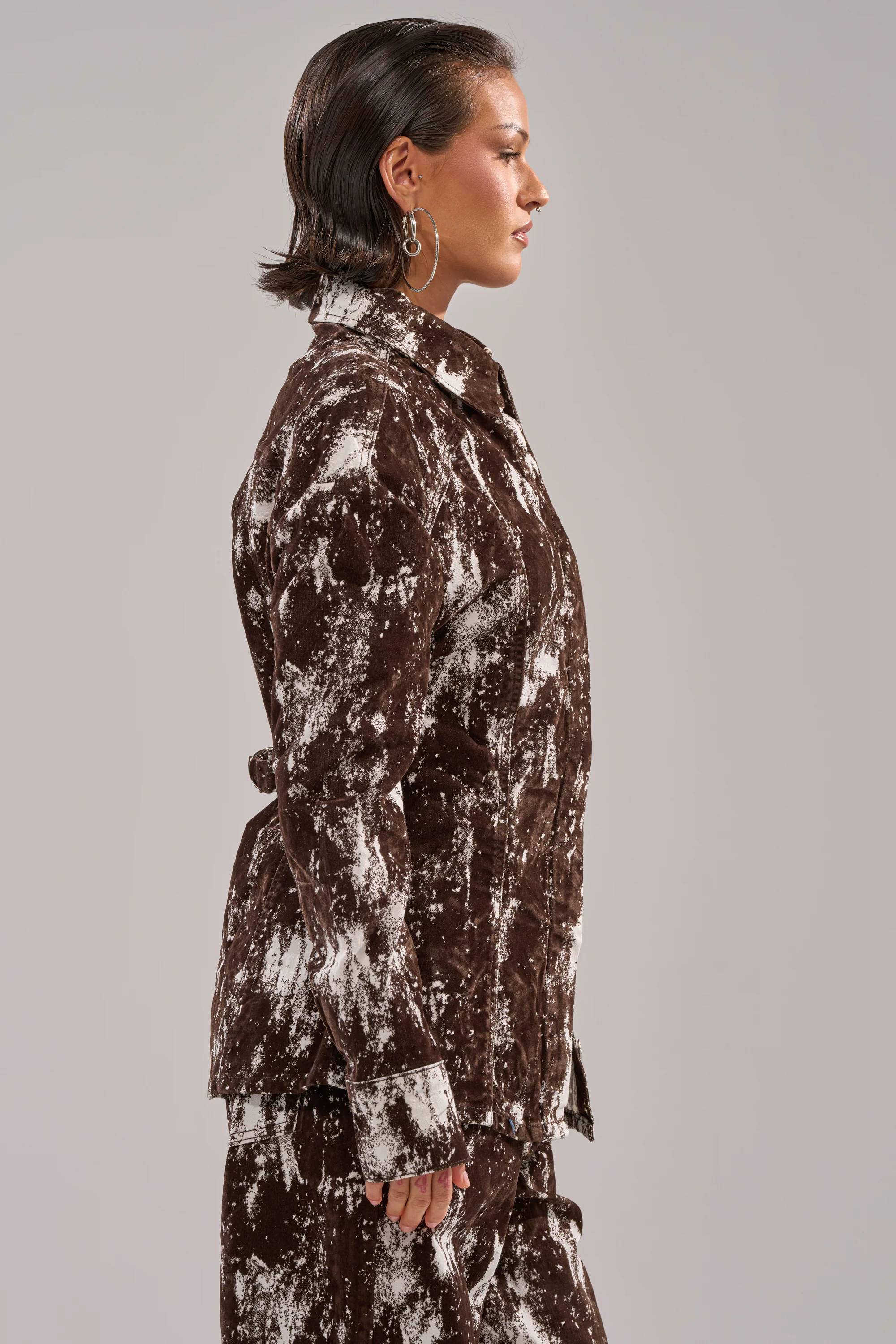 CRAZY IN LOVE BUTTON DOWN - Image 3