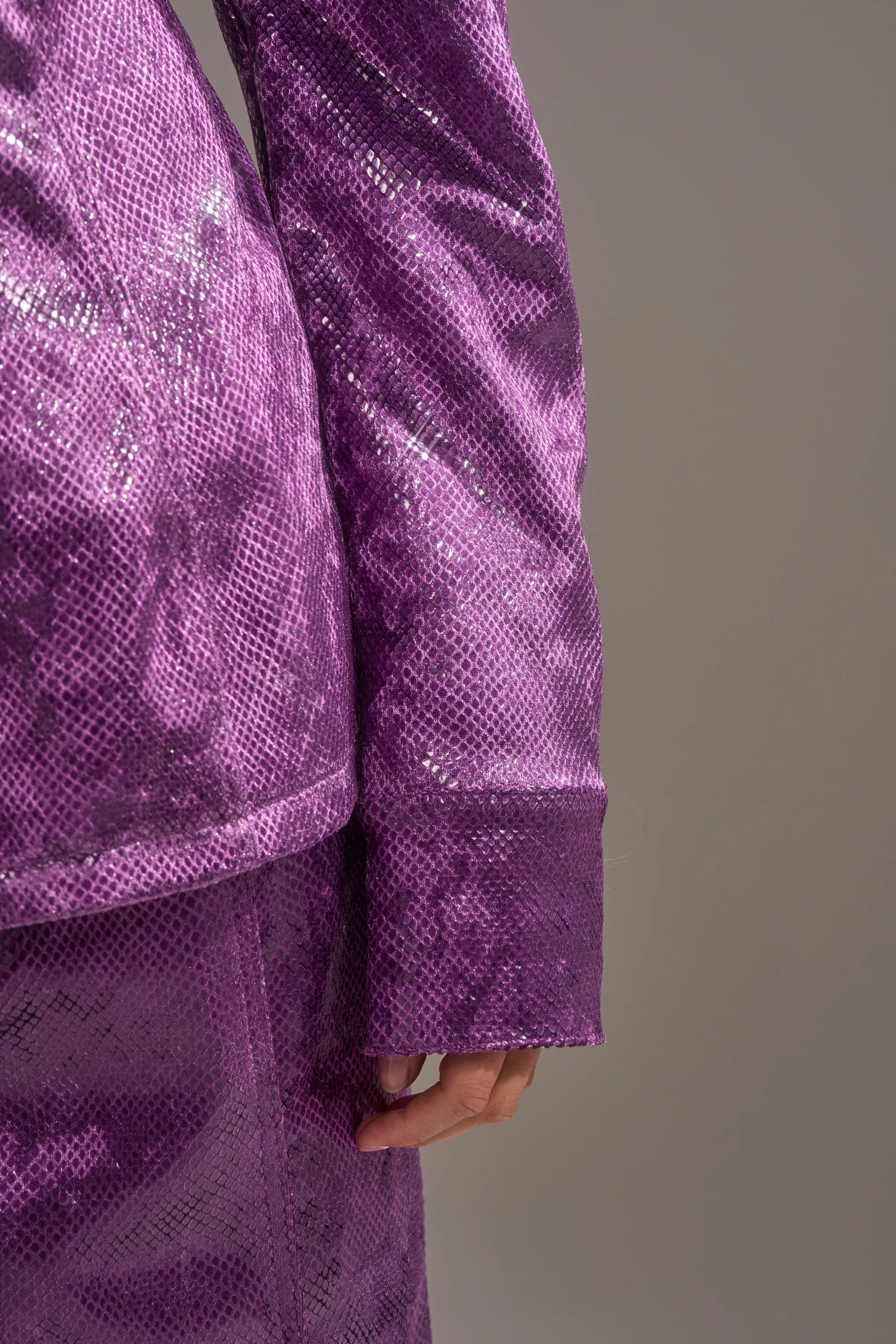 CRAZY TOUCH VELVET BUTTON DOWN - Image 10