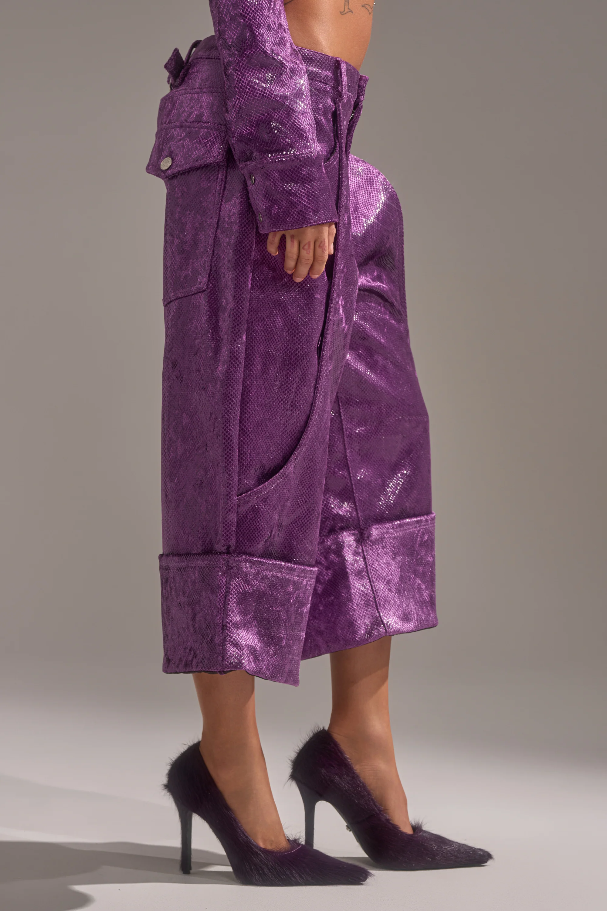 CRAZY TOUCH VELVET TROUSER - Image 4