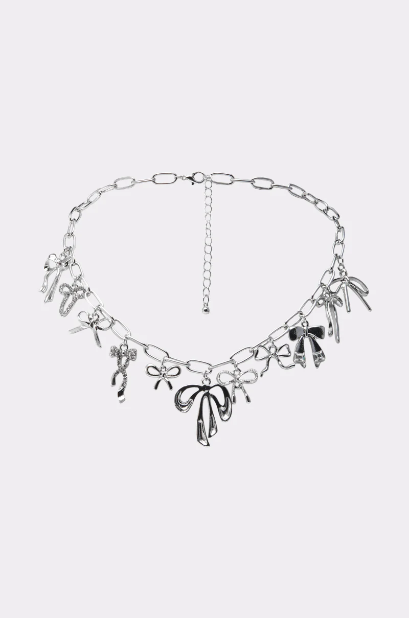 CUTESY NECKLACE