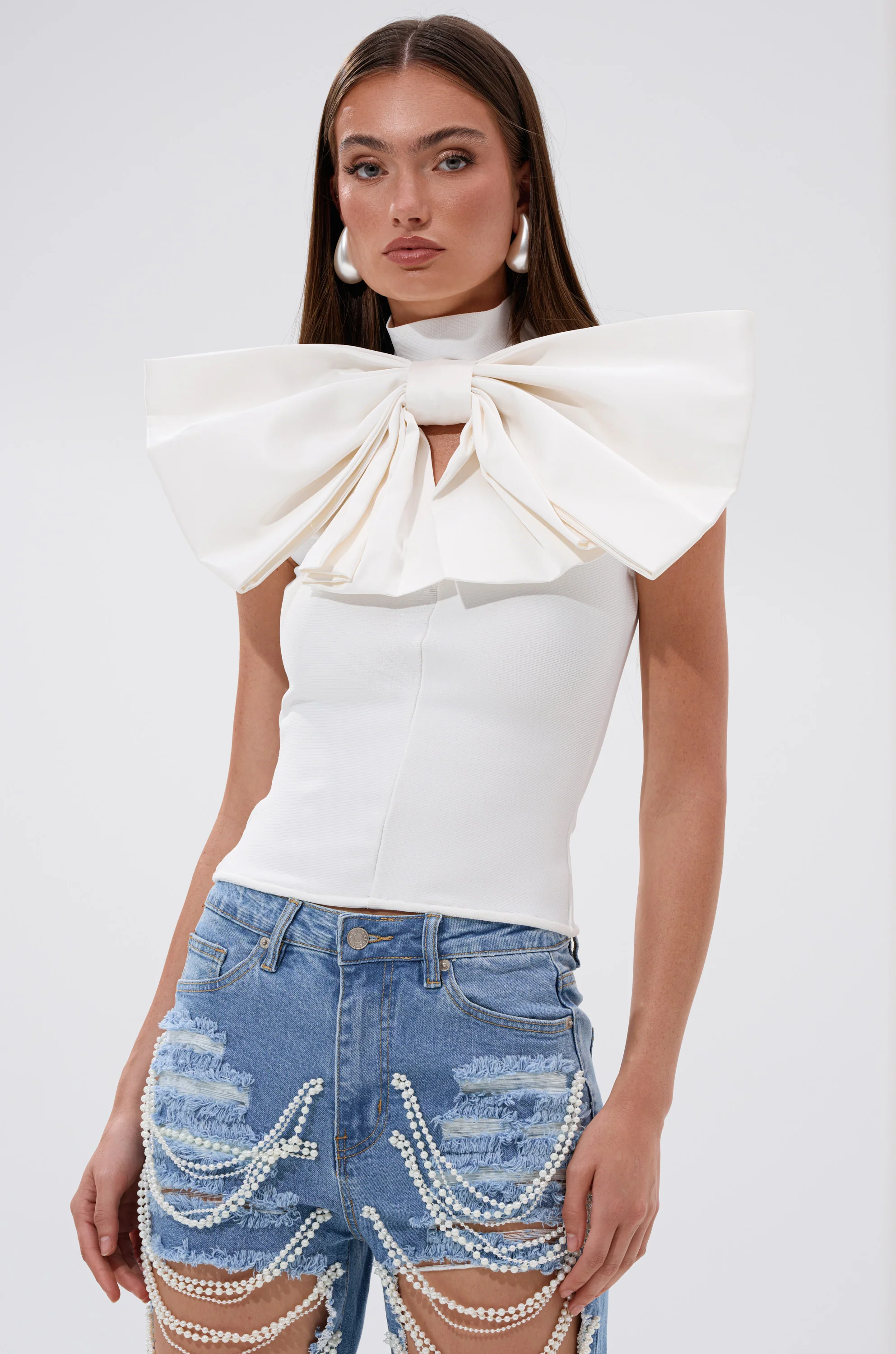 CUTIE BOW TOP IN WHITE - Image 2