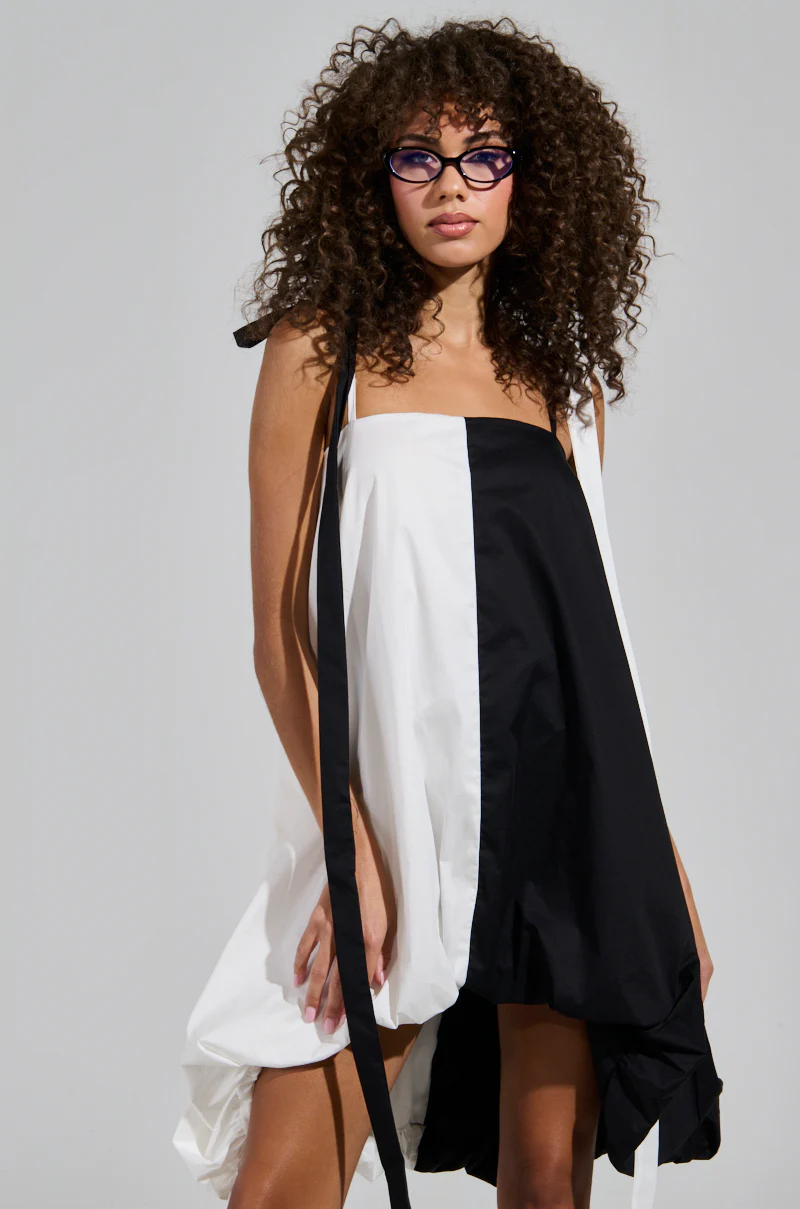 CUTIE GIRL POPLIN MINI BLACK AND WHITE DRESS WITH BOW DETAILS - Image 3